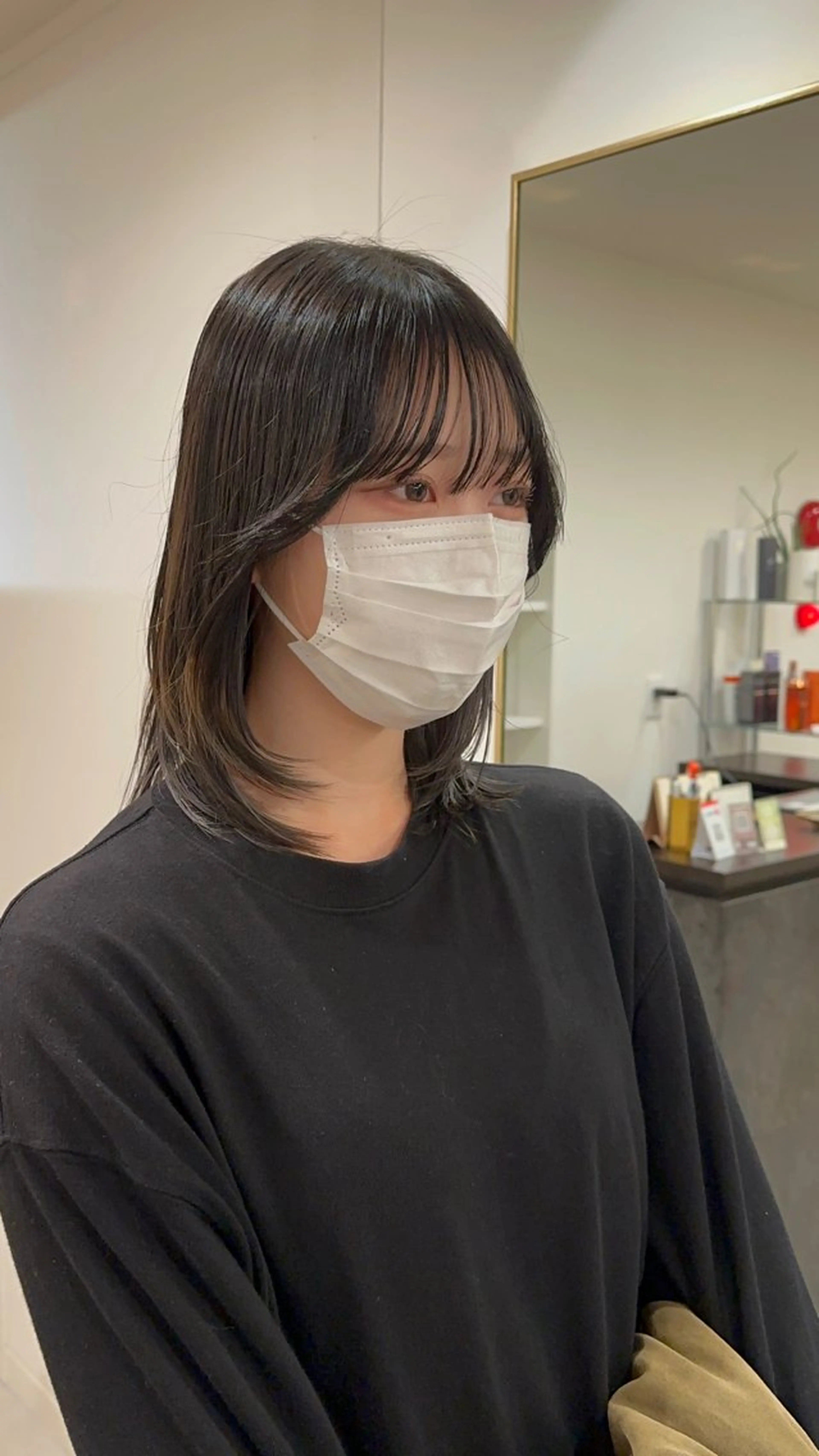 ミディアム 顔周りカット 韓国風ヘア レイヤーカット ワンホンレイヤー ウルフカット カット ヘアカラー トリートメント ショート/レイヤー/ ボブ/安本和史のヘアスタイル