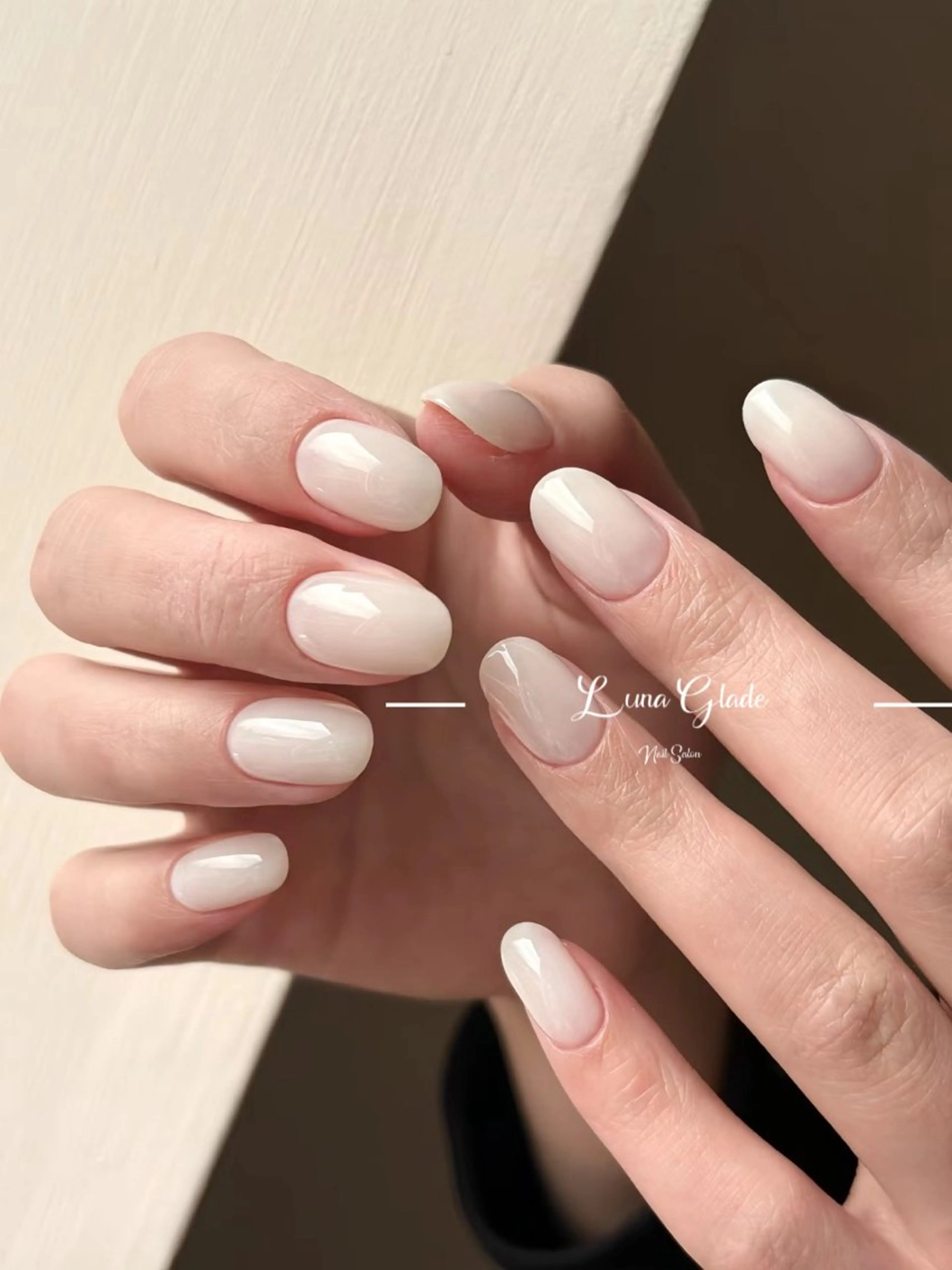 カラー ハンドネイル Luna Gladeのネイルデザイン