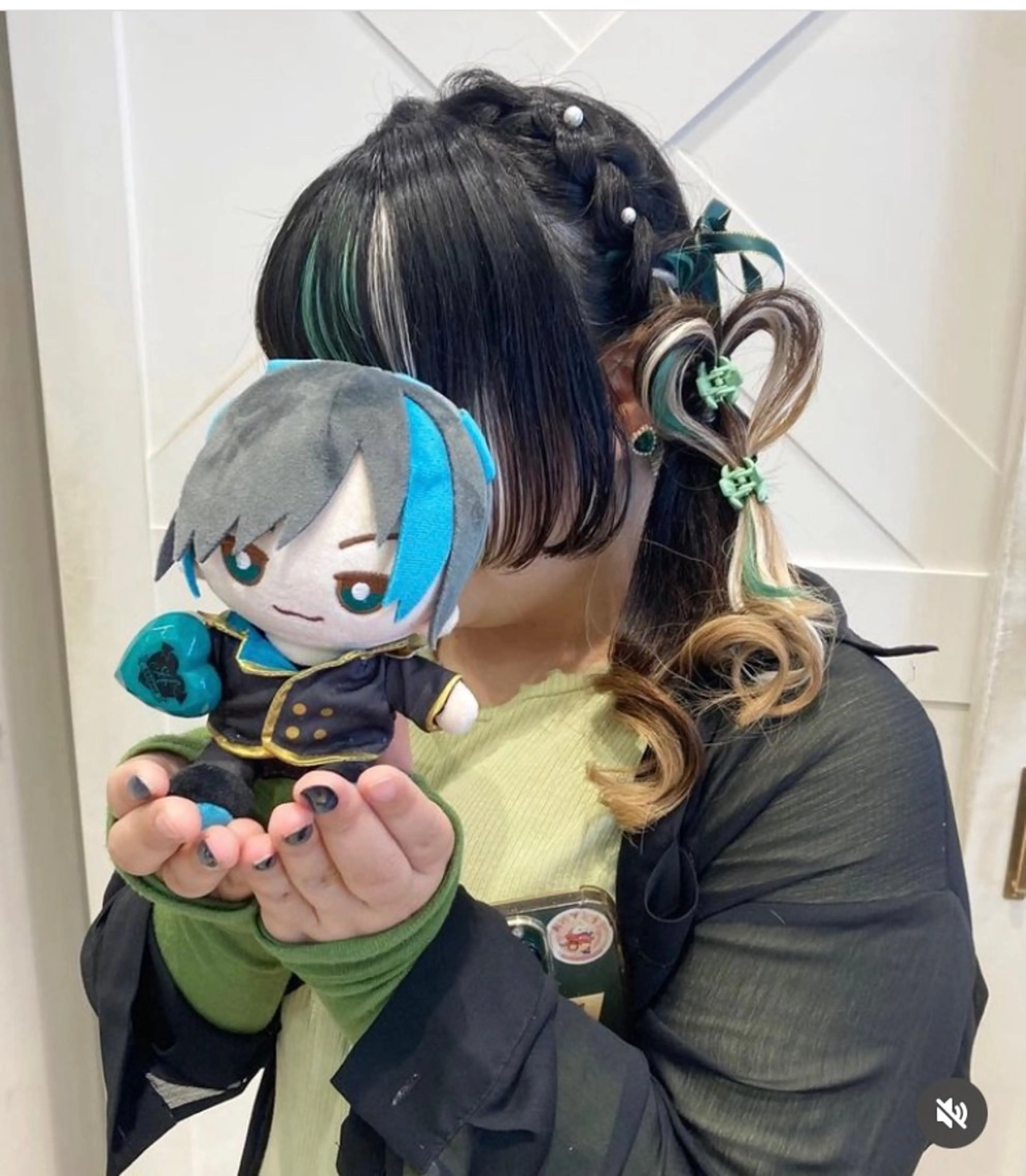 あやかショート 白髪ぼかしのヘアスタイル