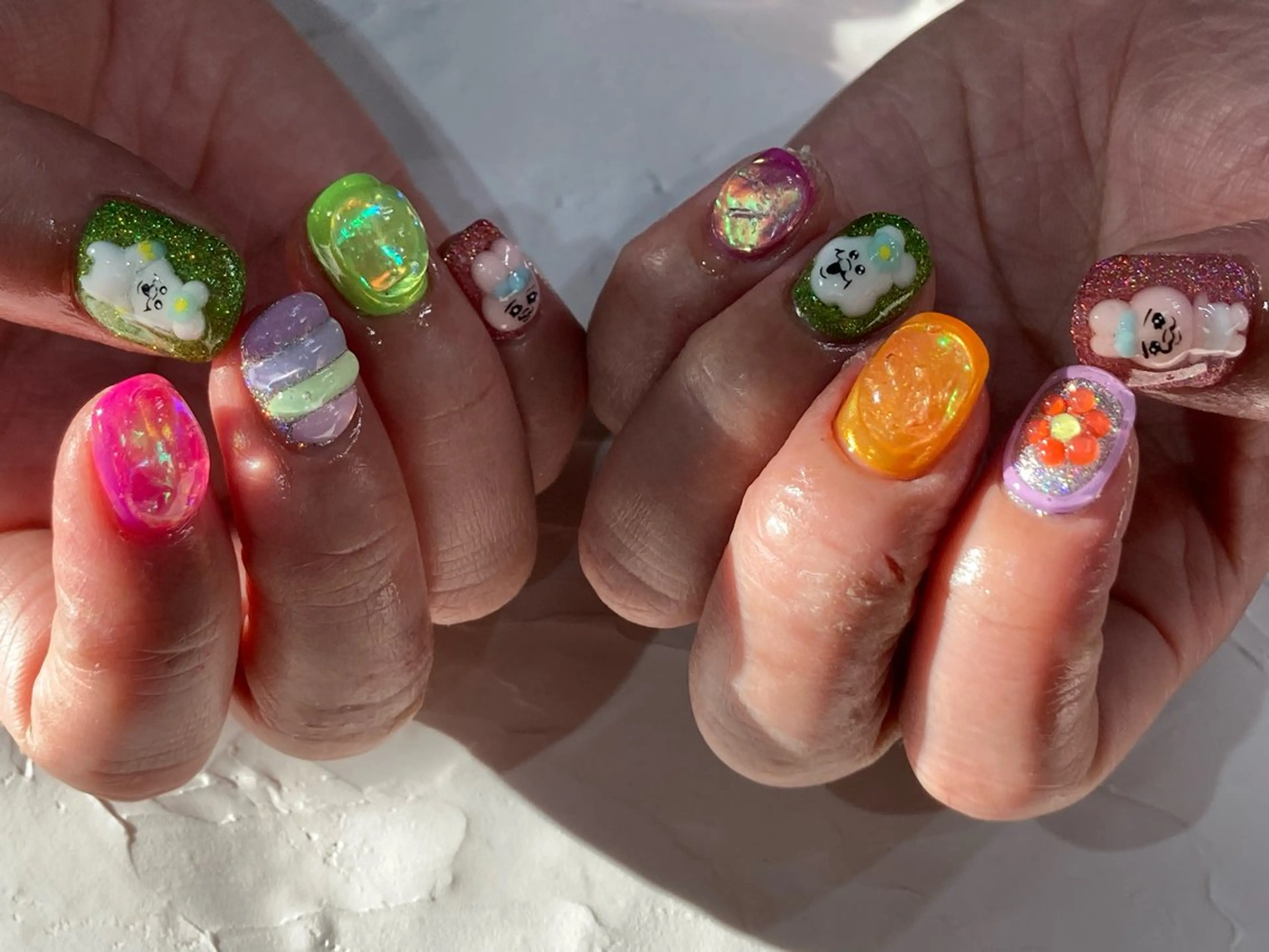 ネイル オーロラネイル 氷ネイル・うるうるネイル ぷっくりネイル 【Bright】 Rieのネイルデザイン