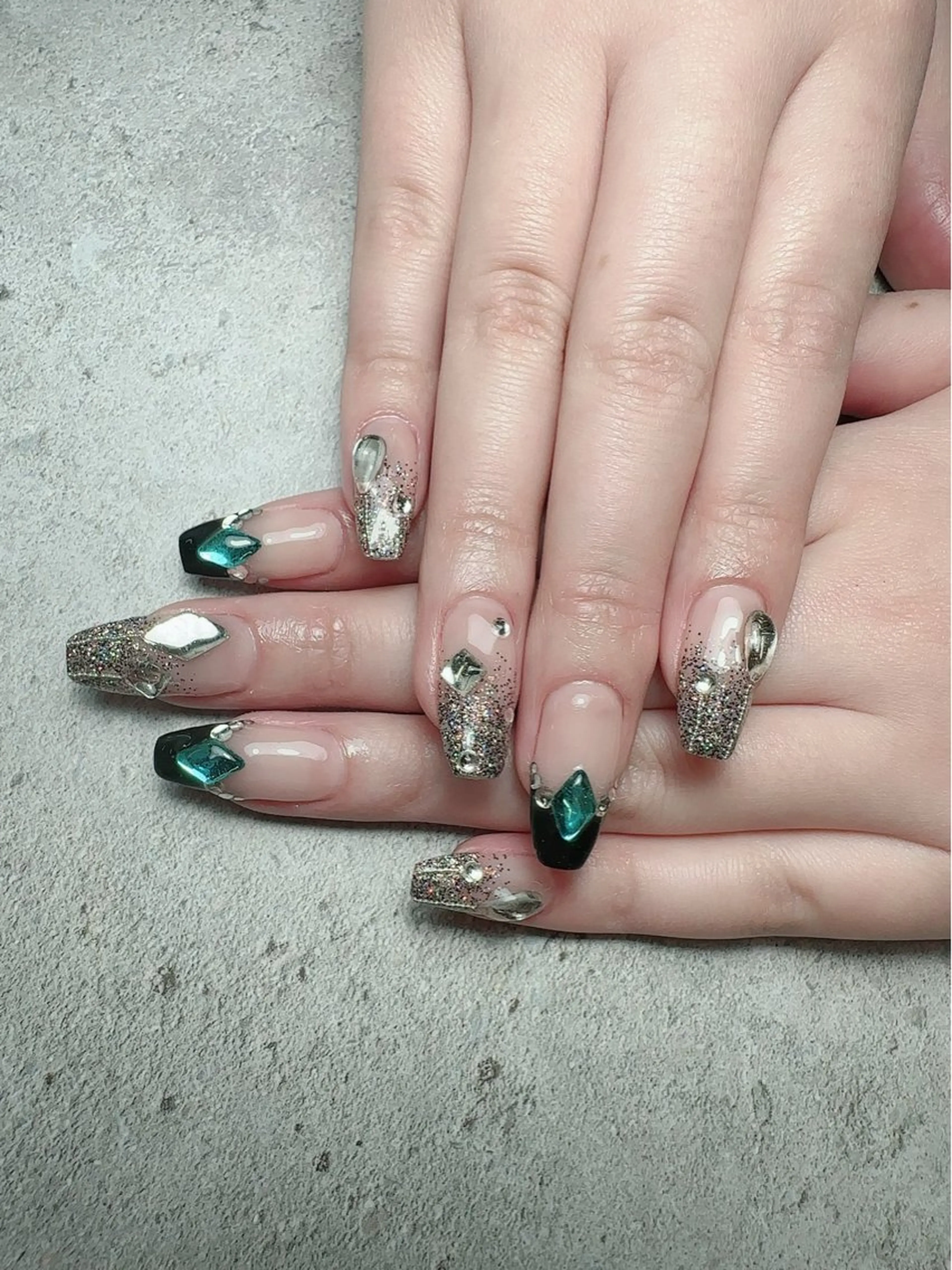 ネイル アートネイル ハート マグネットネイル 持ち込み ニュアンスネイル ハンドネイル Nailsalon Mimiy..♡のネイルデザイン