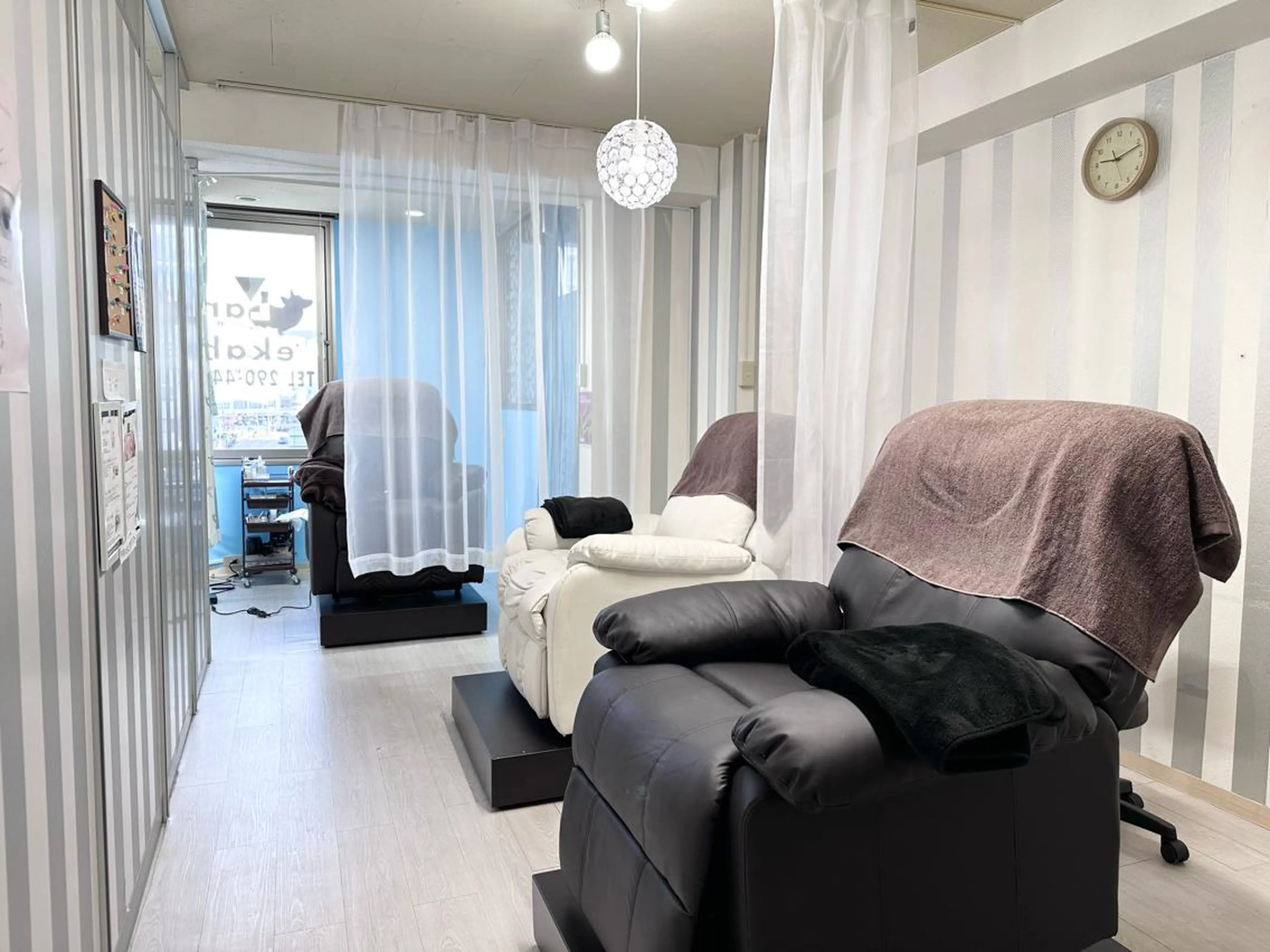 マツエク・マツパ アイブロウ Nail salon Laniのネイルデザイン