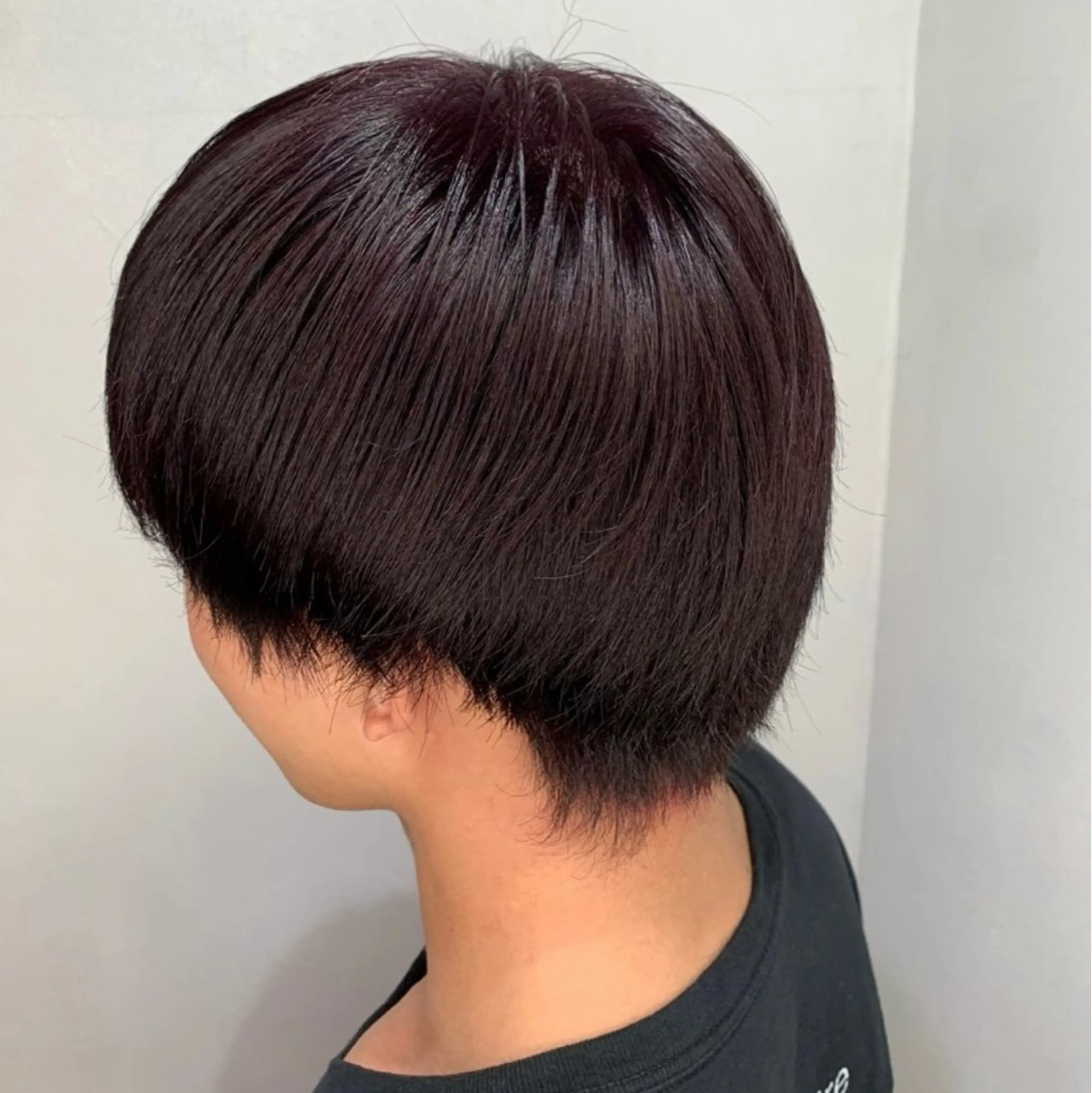 ショート カラー IT by ALBUM立川のヘアスタイル