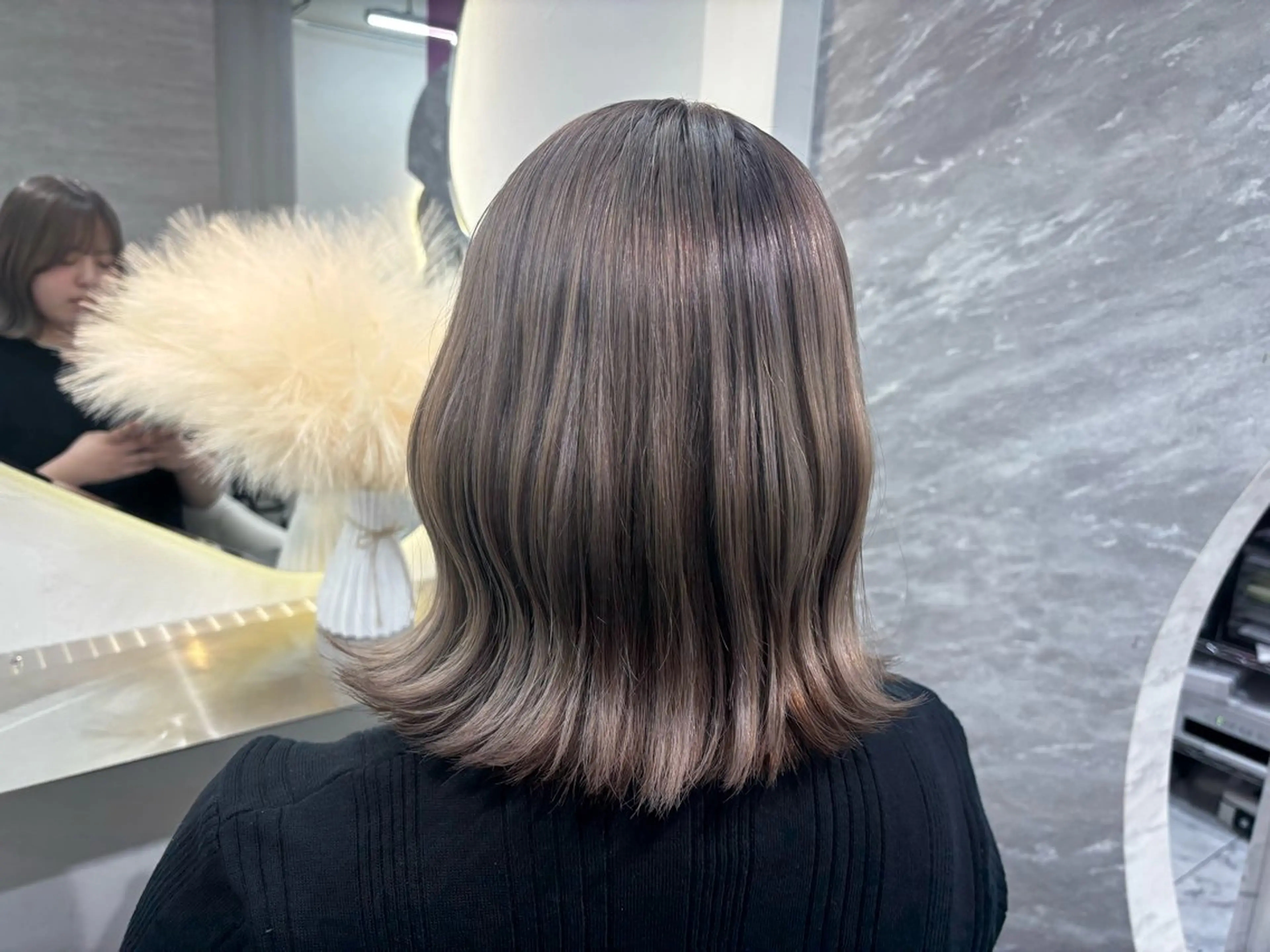 ミディアム カラー パーマ ヘアアレンジ ヘアカラー トリートメント 🤍韓国風レイヤー/ 艶髪🤍鳥越美羽のヘアスタイル