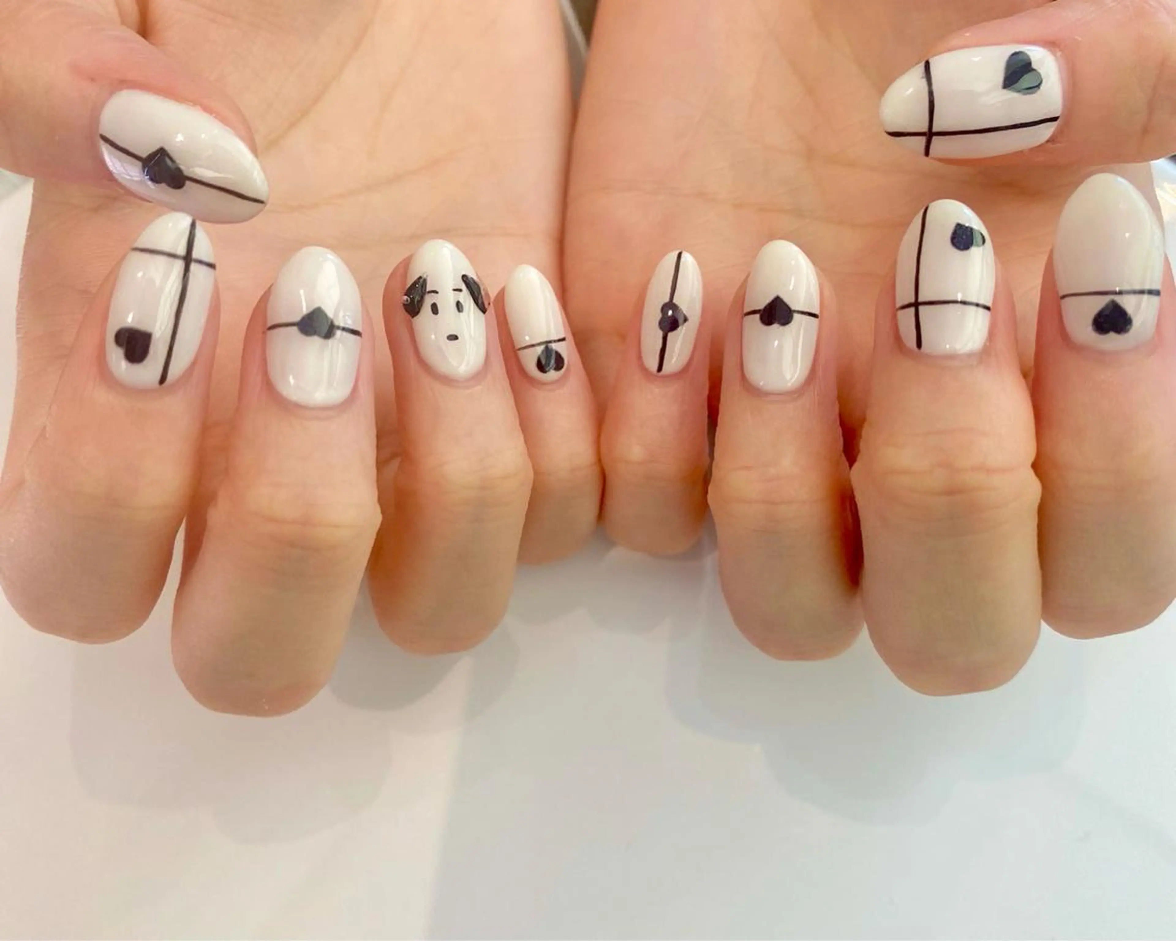 ネイル 安藤 彩乃のネイルデザイン