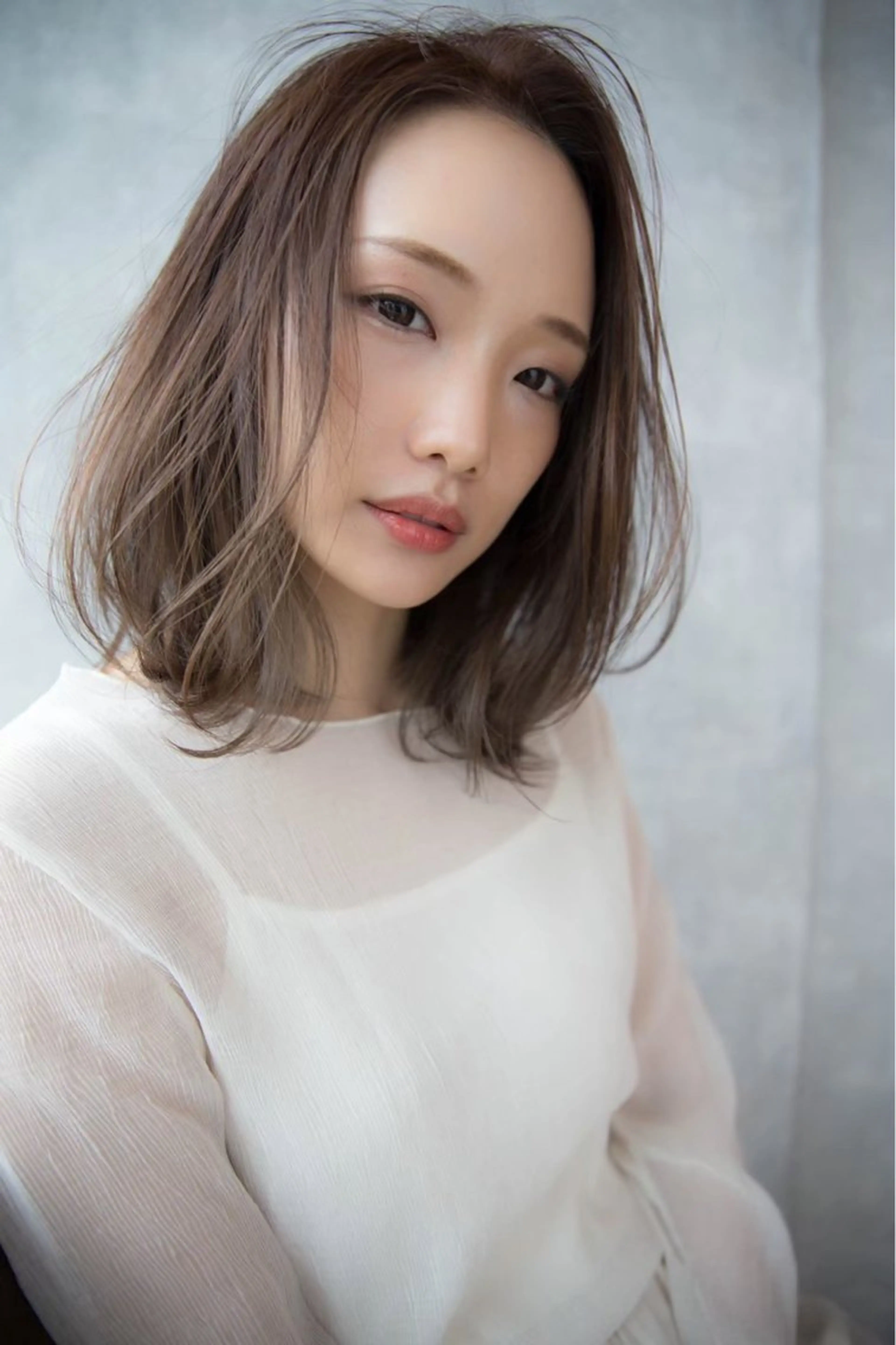 ミディアム 菅野 凪紗のヘアスタイル