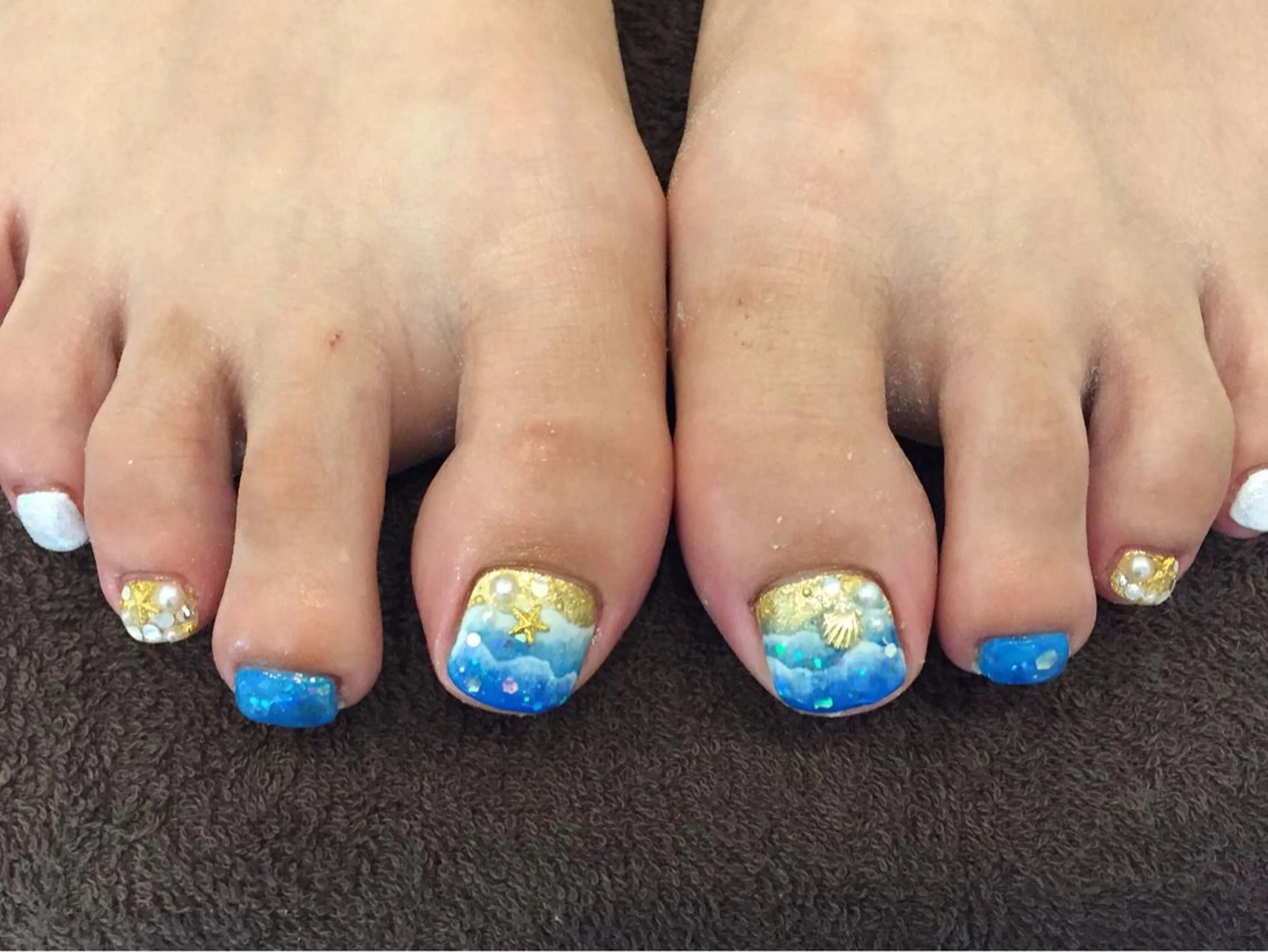 ネイル フットネイル ジェルネイル 東 千夏のネイルデザイン