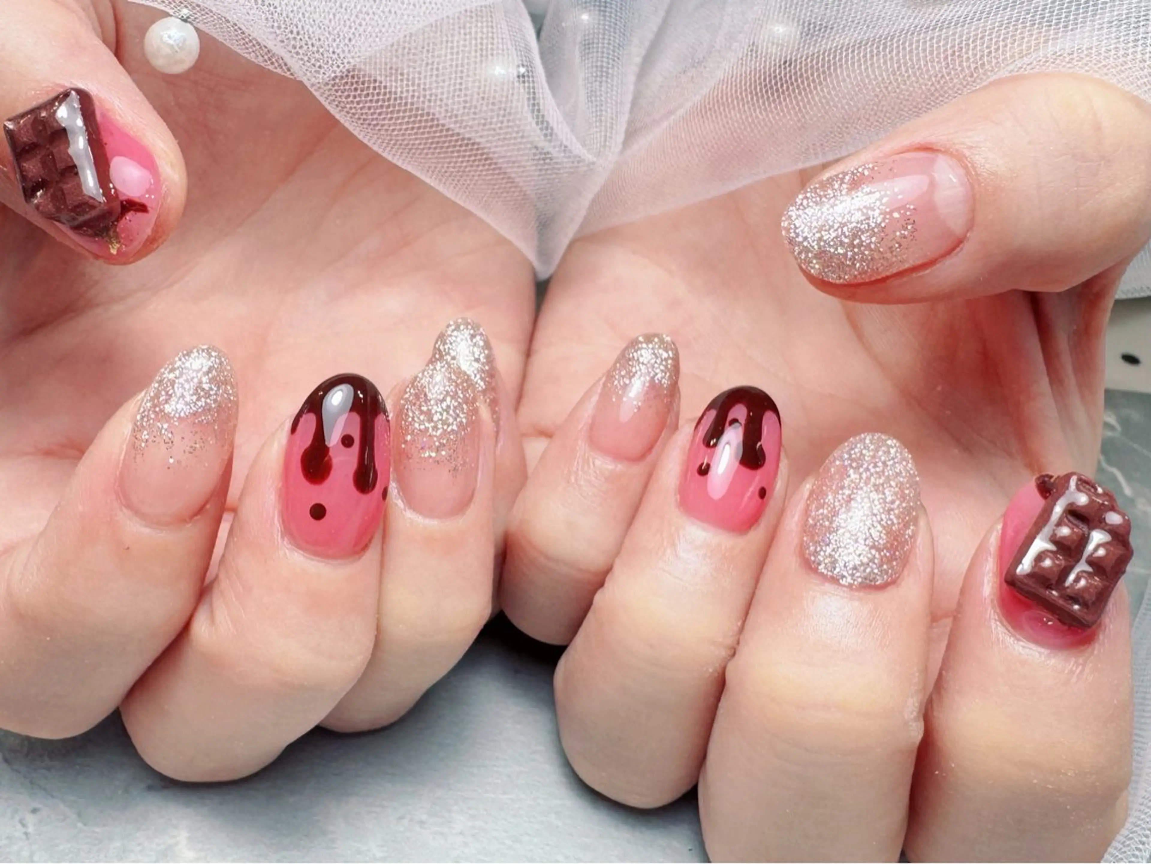 ネイル ハンドネイル マジックミラー所属・マジック ミラーのネイルデザイン