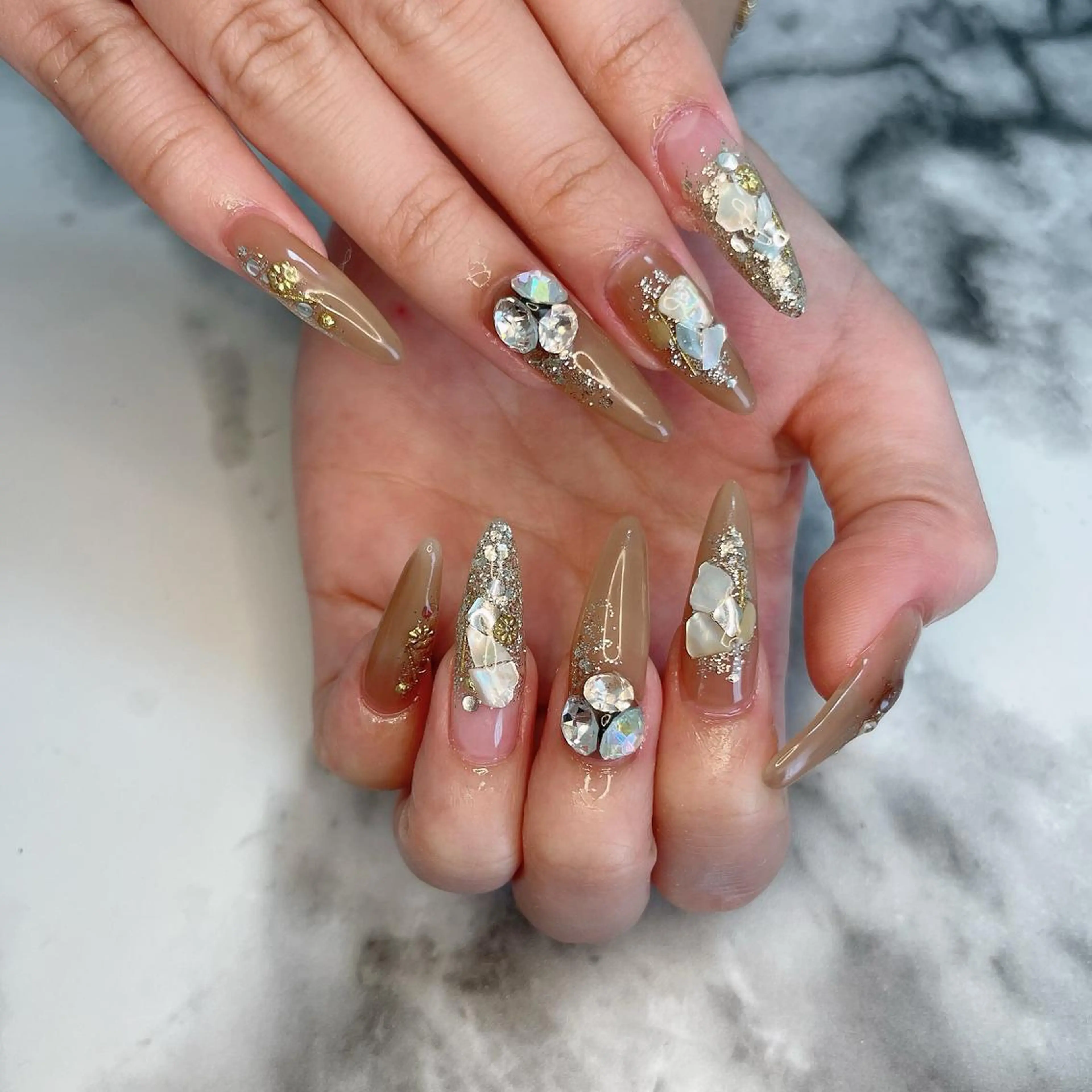 ネイル ロングネイル ハンドネイル salon de belnetta所属・Kayo 💅のネイルデザイン