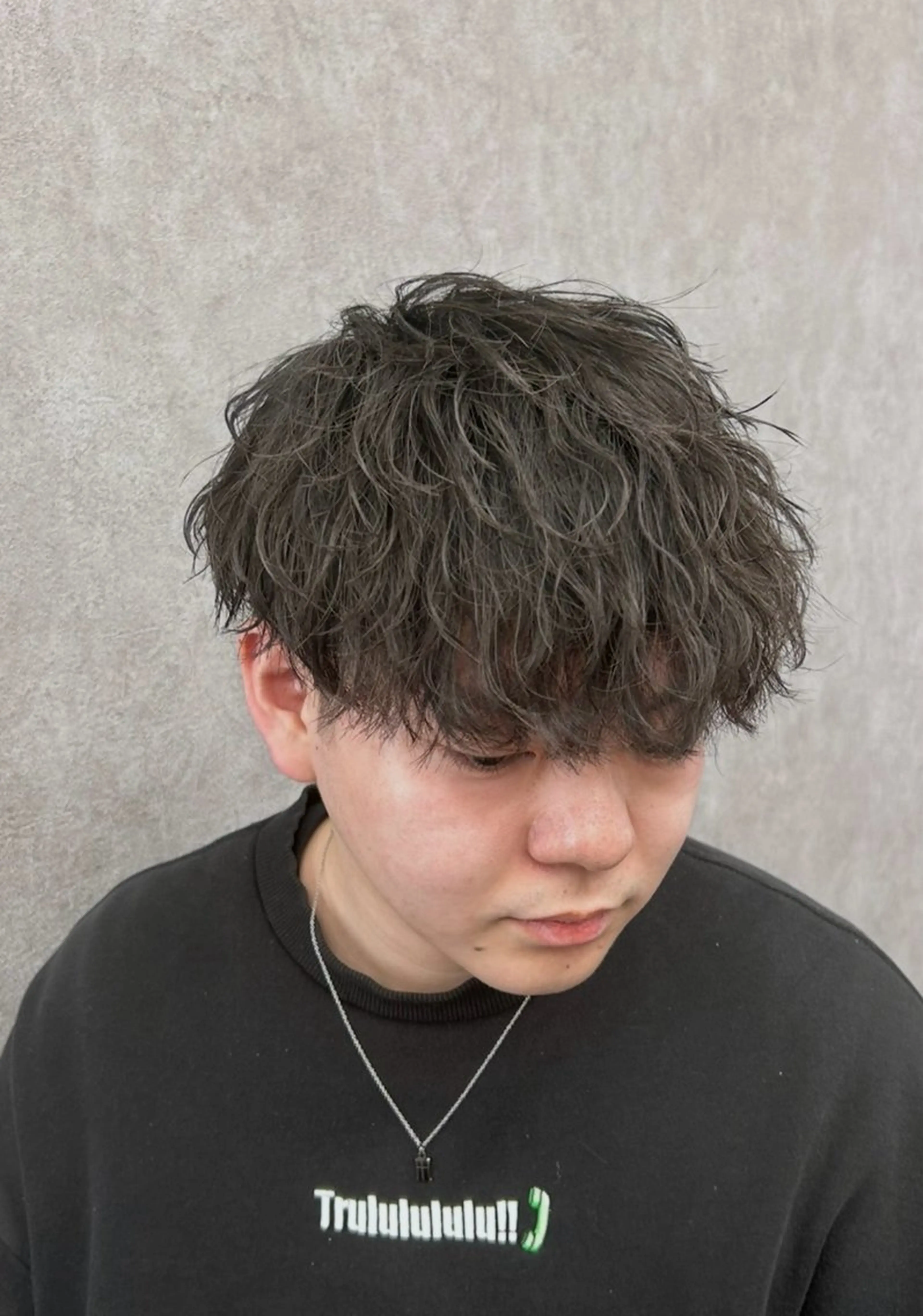 ショート カラー パーマ メンズ 波巻きパーマ カット パーマ メンズ特化 👑YUTAのヘアスタイル