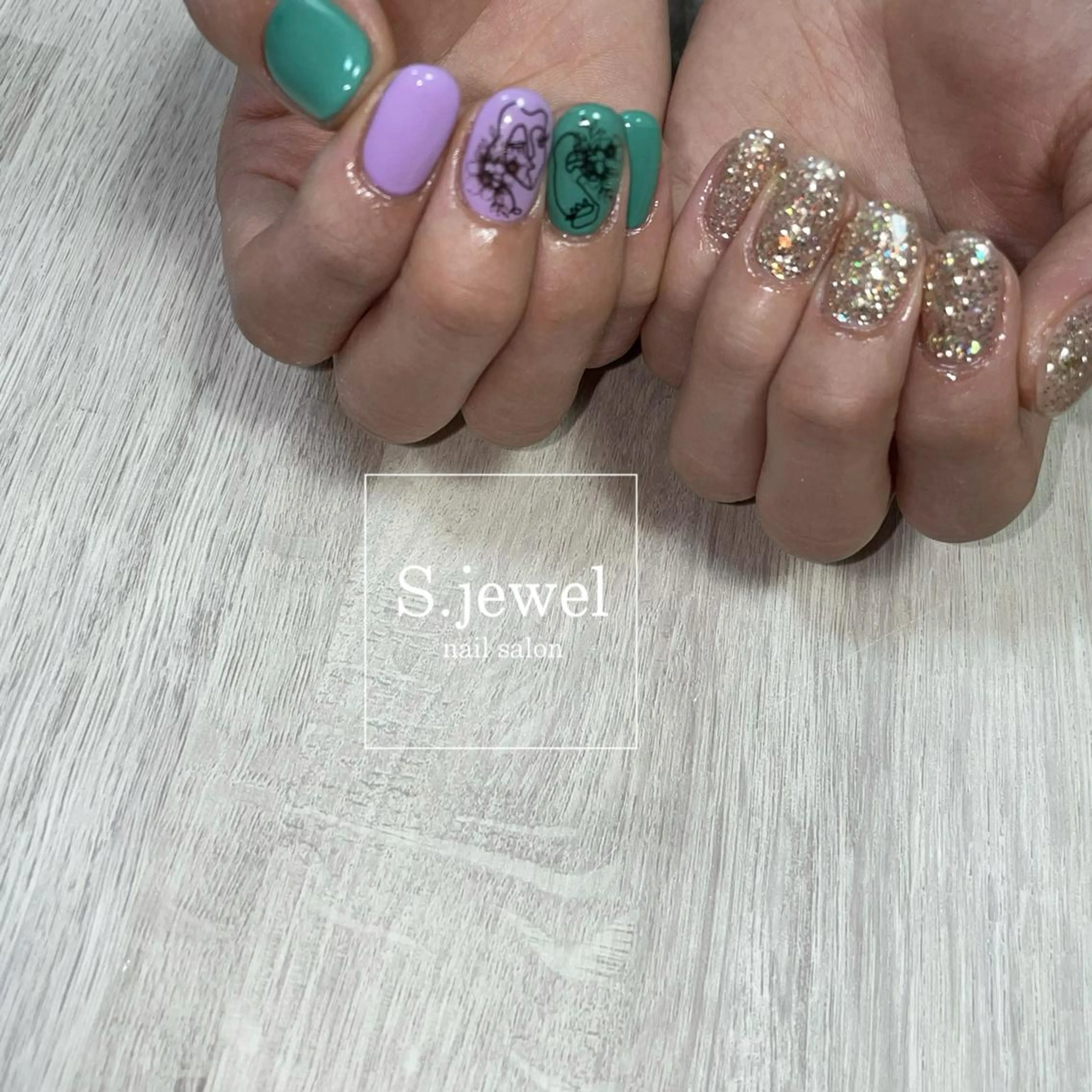 ネイル S. JEWELのネイルデザイン