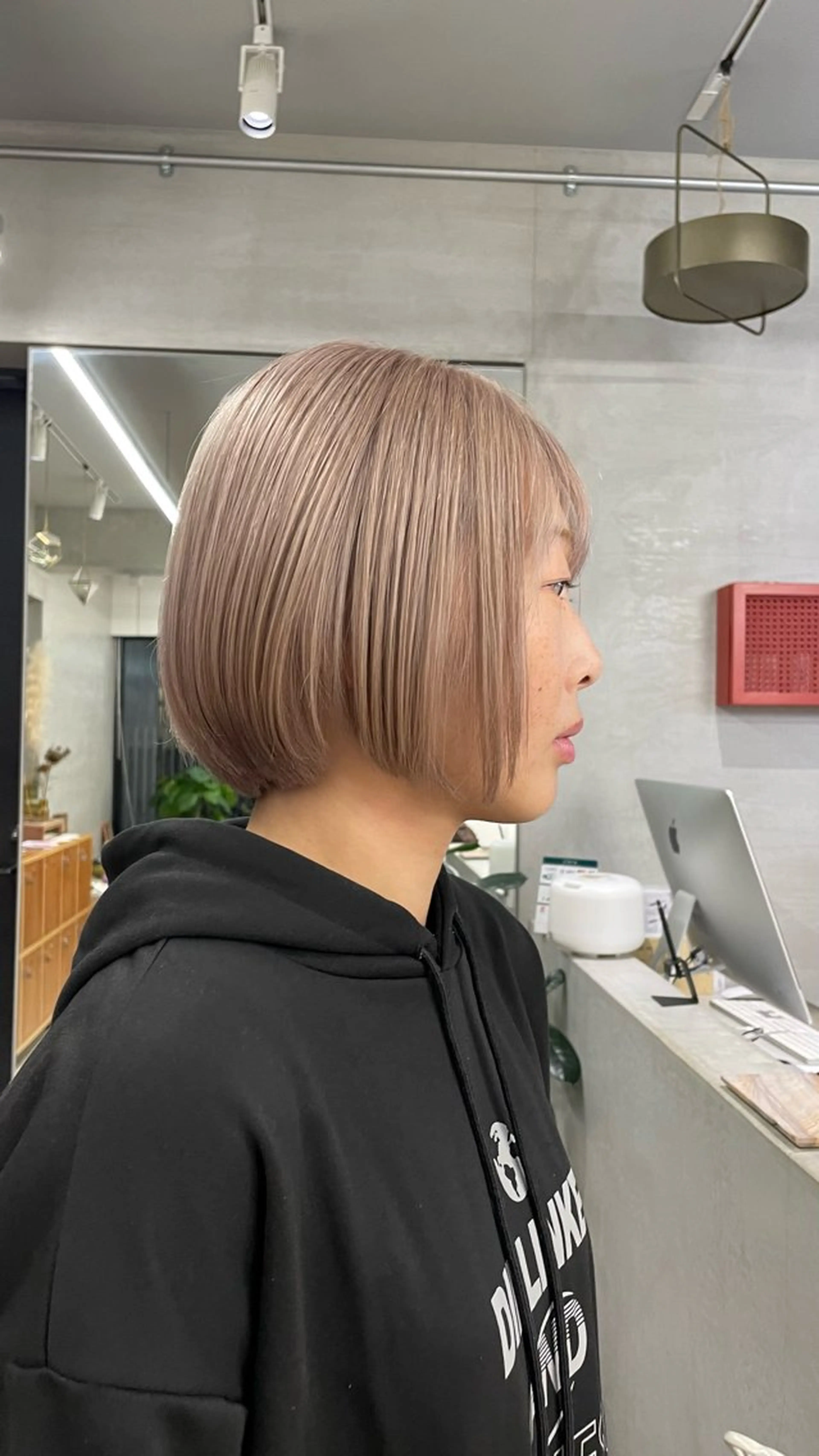 ショート カラー ブロンド ホワイトブロンド ボブ 【メンズ特化】 イマダナツミのヘアスタイル