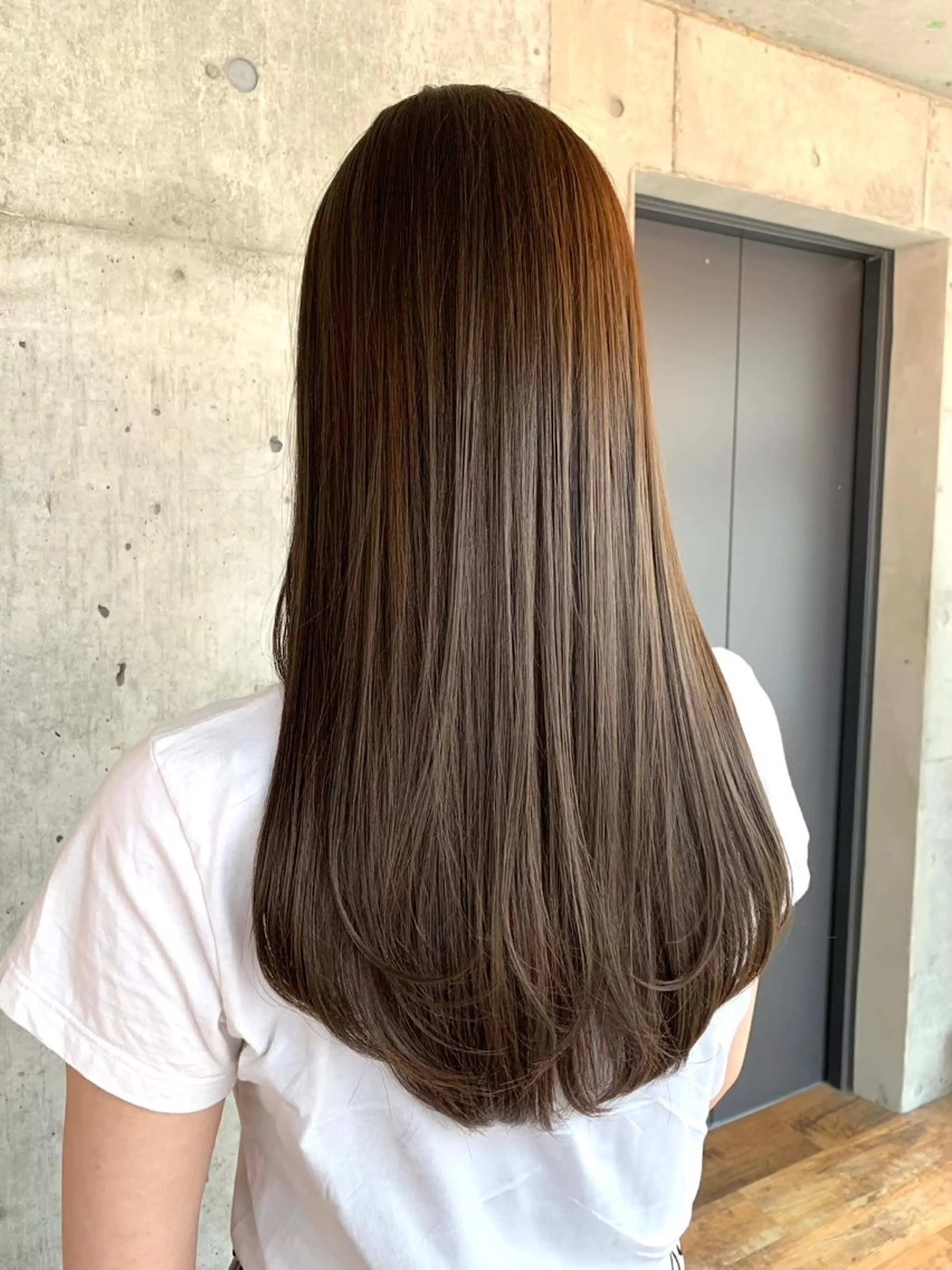 カラー 🎨デザイン🥇 美髪・艶髪　日暮千敬のヘアスタイル