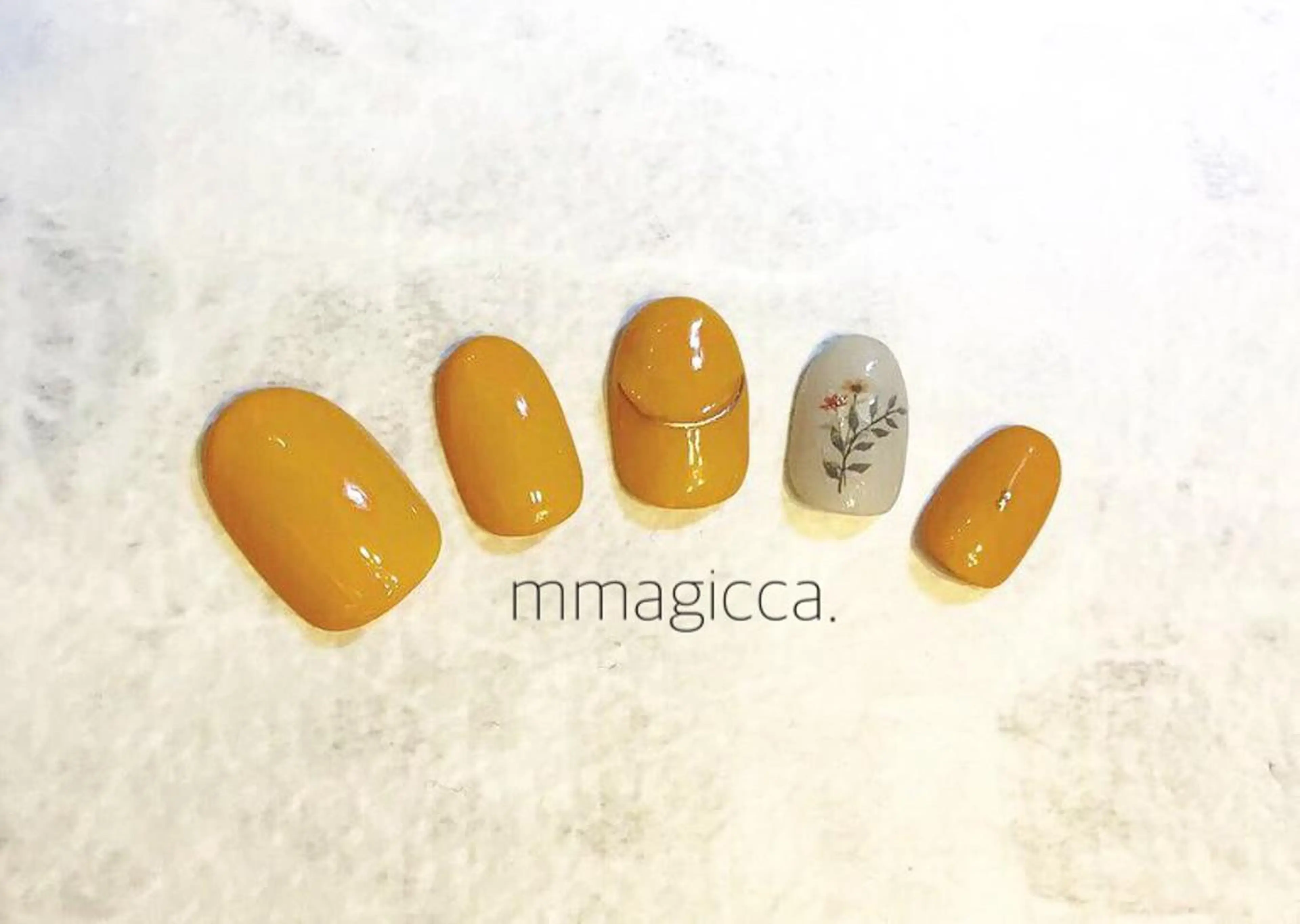 ネイル ジェルネイル mmagicca. 【 まじか. 】のネイルデザイン