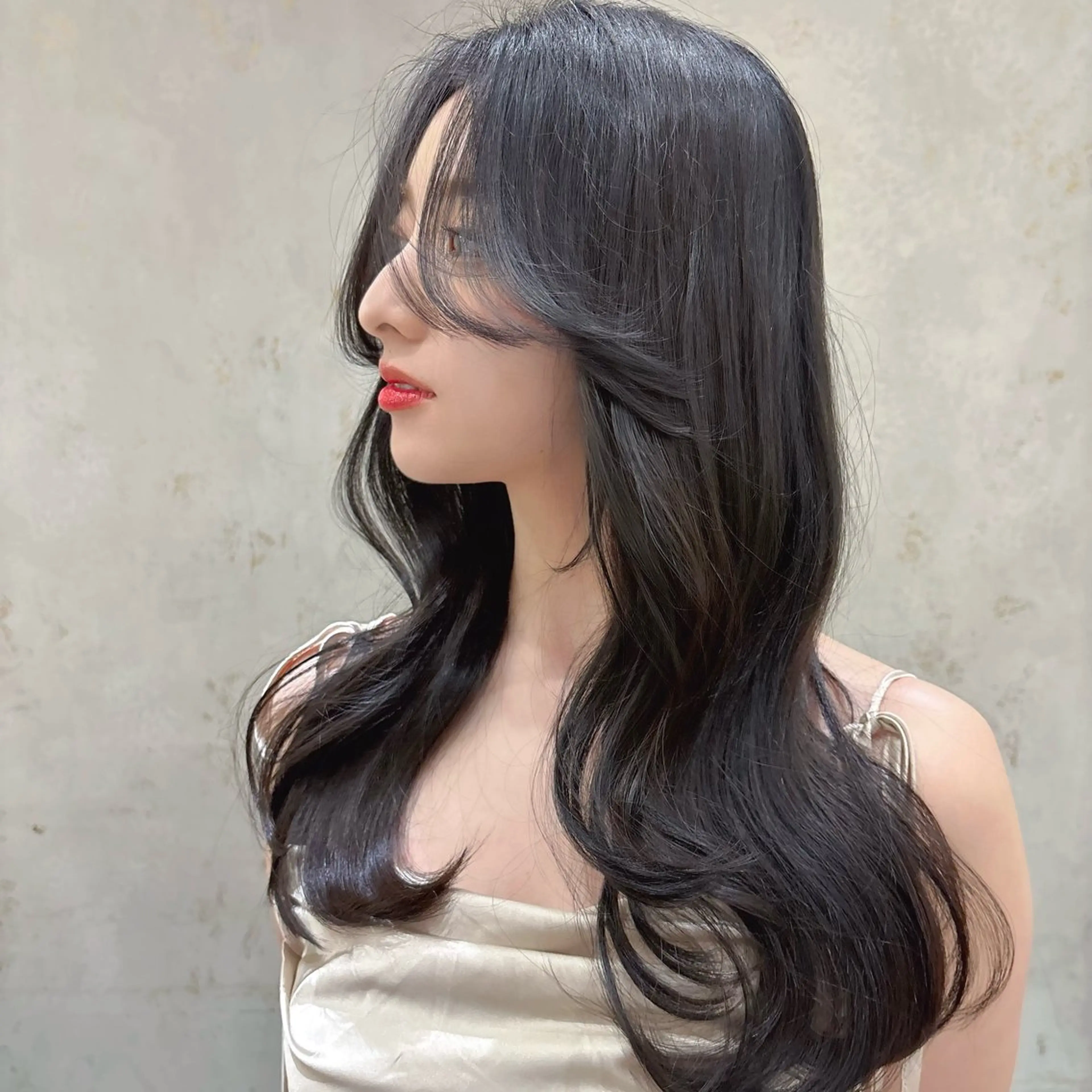 ロング くびれヘア 韓国風ヘア レイヤーカット カット ヘアカラー トリートメント 原宿/韓国レイヤー ボブ/顔周りYasuのヘアスタイル