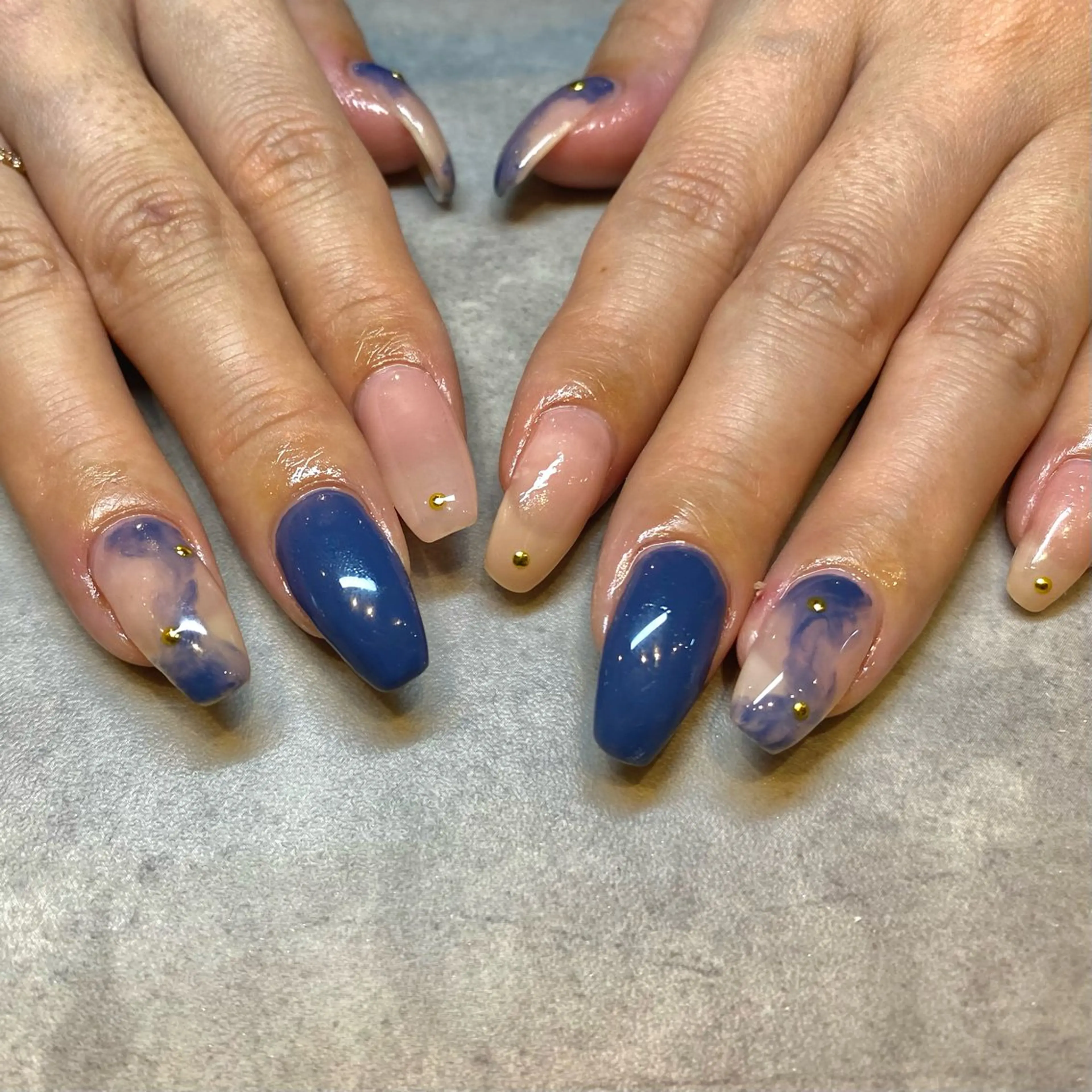 ネイル ニュアンスネイル MAHO W 【深江橋店】のネイルデザイン