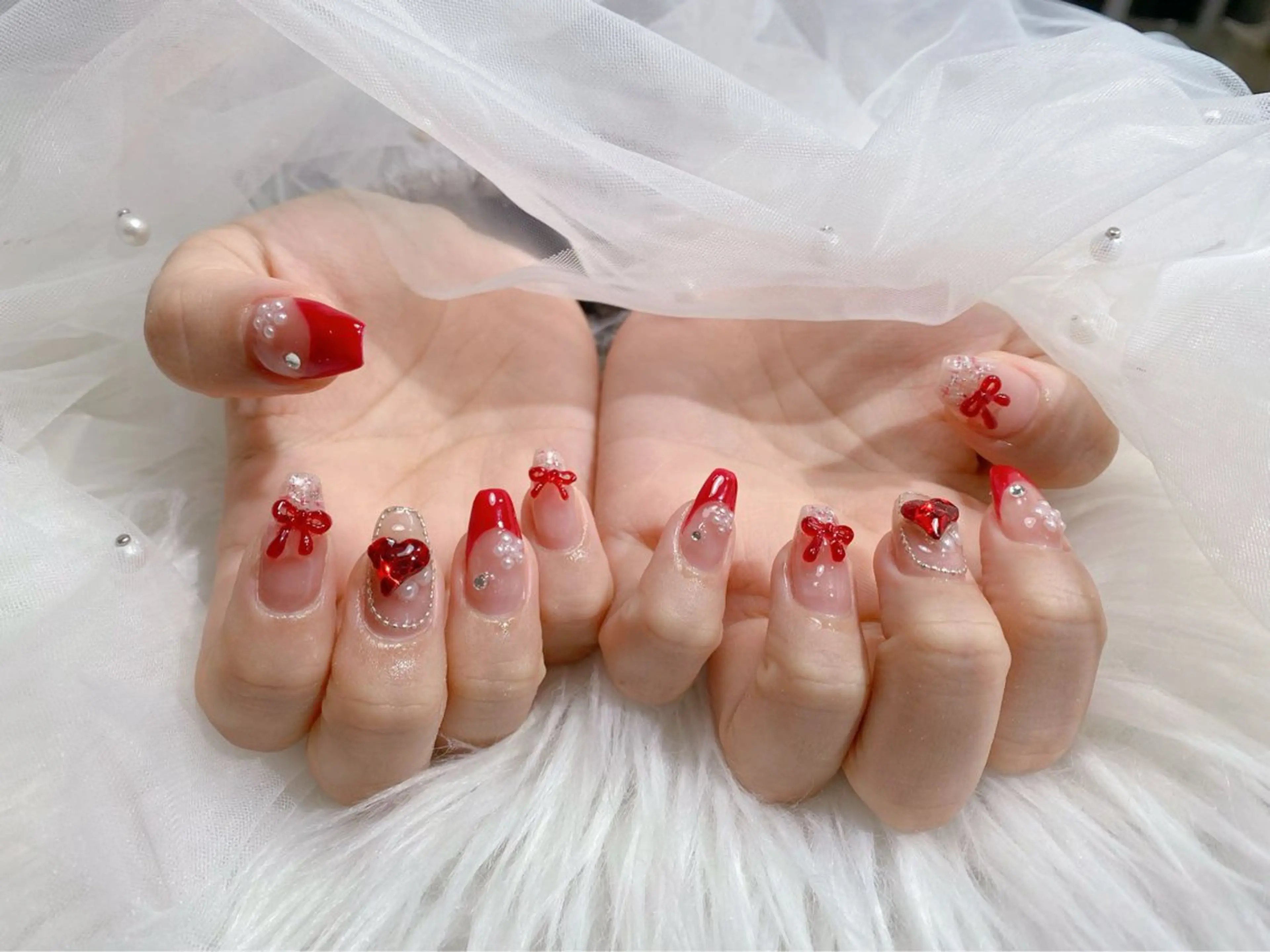 ネイル ハンドネイル 🌈 Laule'aのネイルデザイン