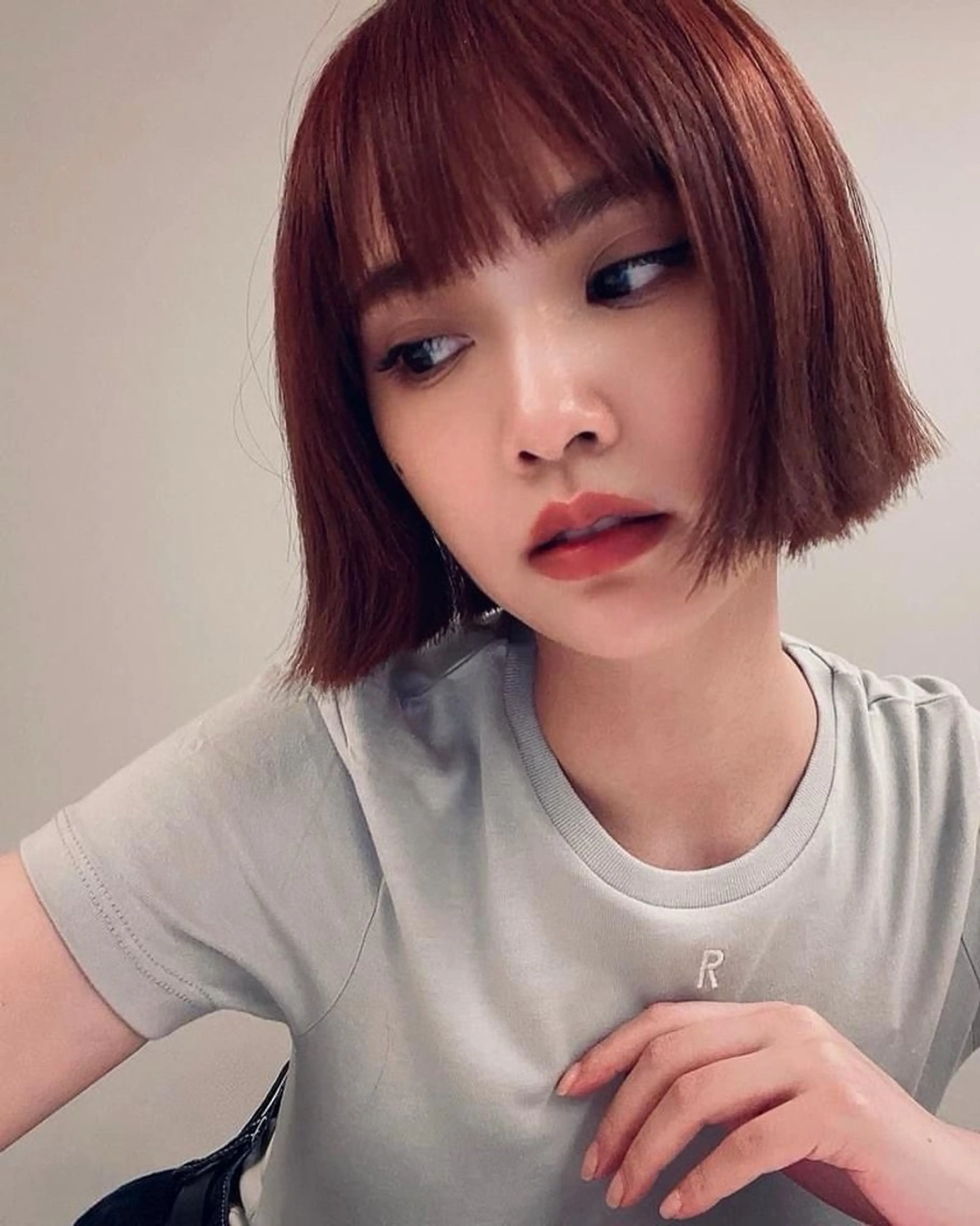 ショート カラー ブリーチ ケアブリーチ 透明感カラー ダブルカラー ブリーチなしカラー nonoka オリーブ/レイヤーのヘアスタイル