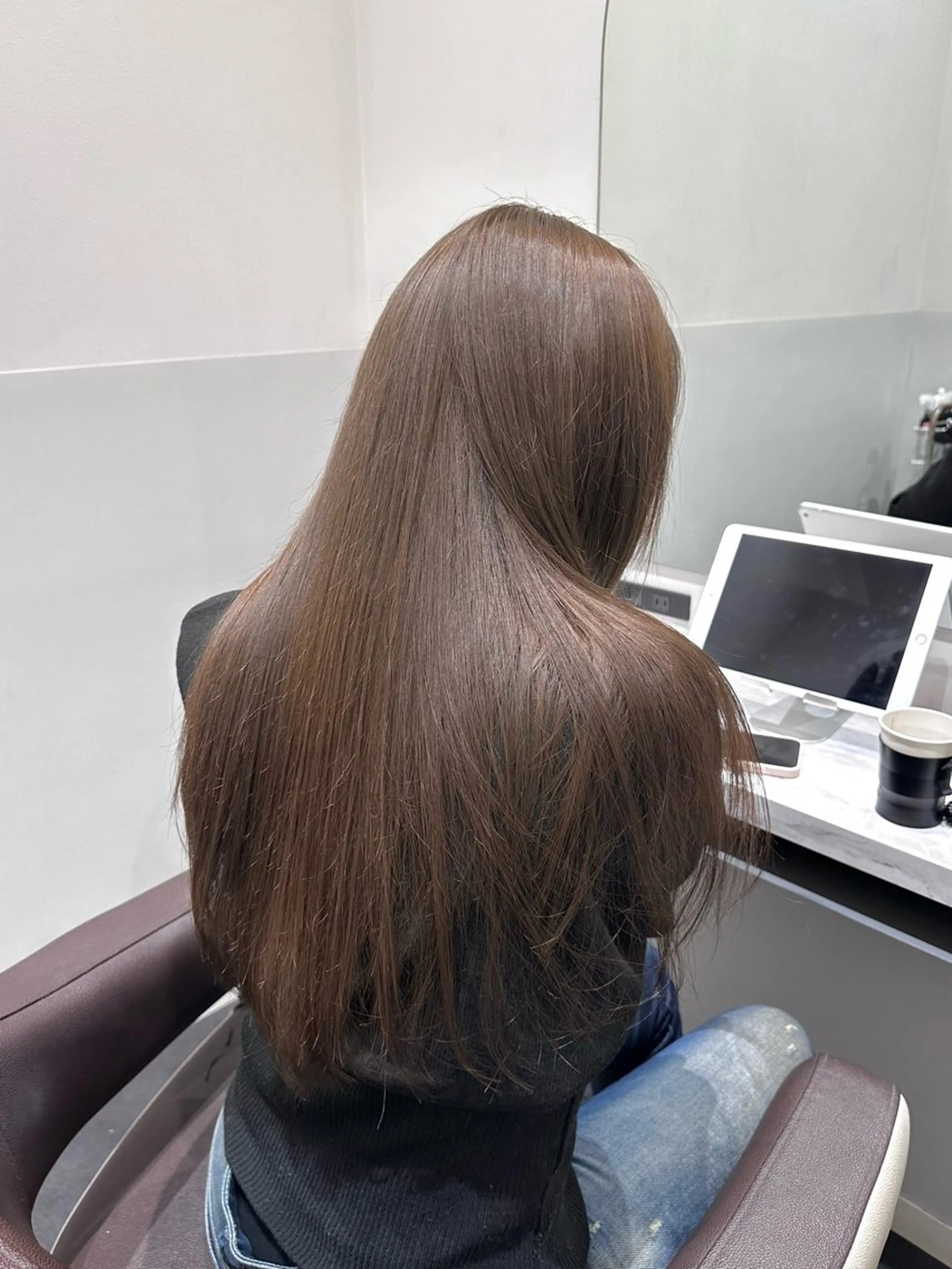 ロング カラー ベージュカラー ブリーチ ブリーチなしカラー カット ヘアカラー トリートメント 矢野 晃平のヘアスタイル