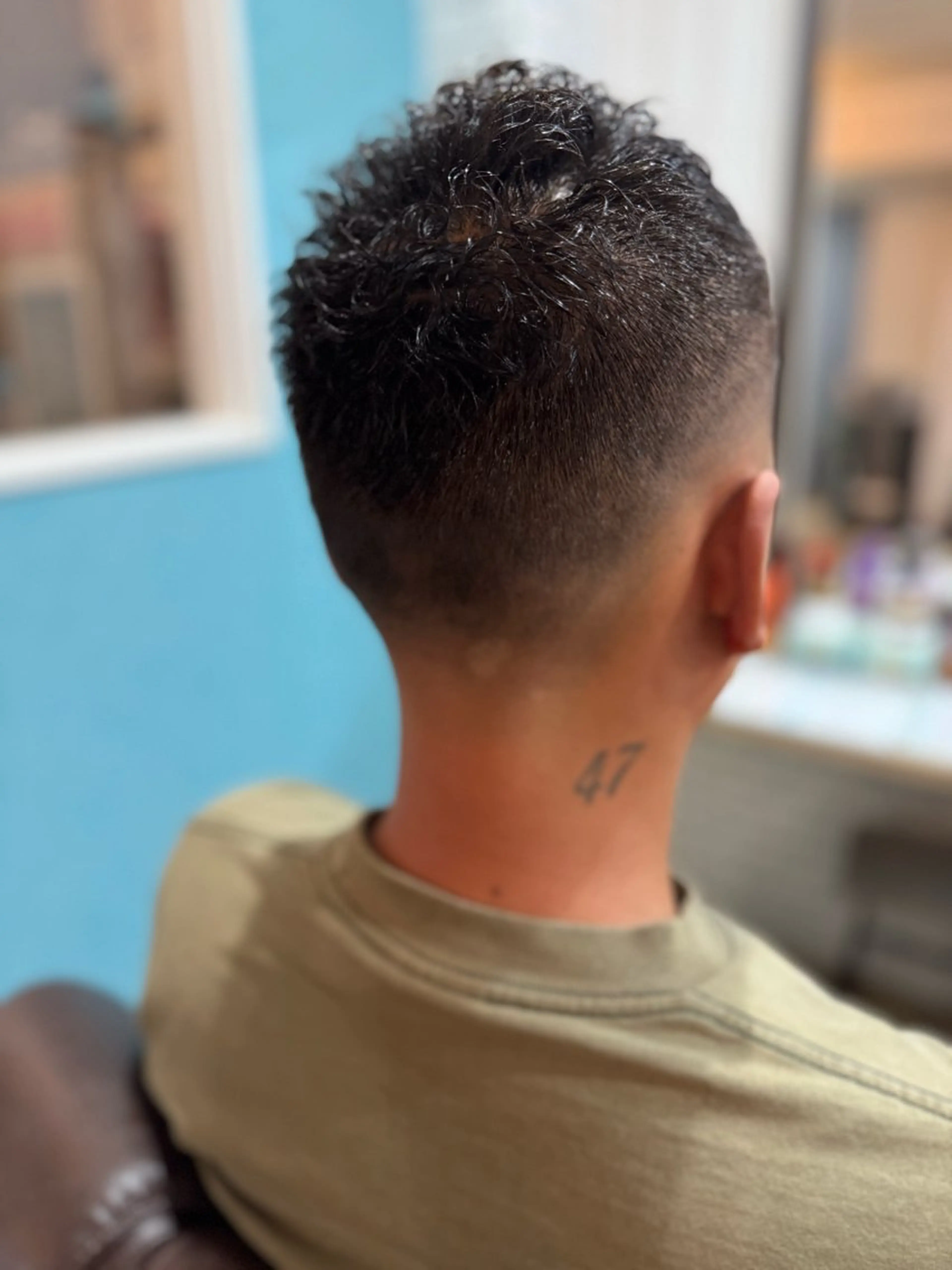 ショート メンズ フェードカット スキンフェード 樋口 まさみのヘアスタイル