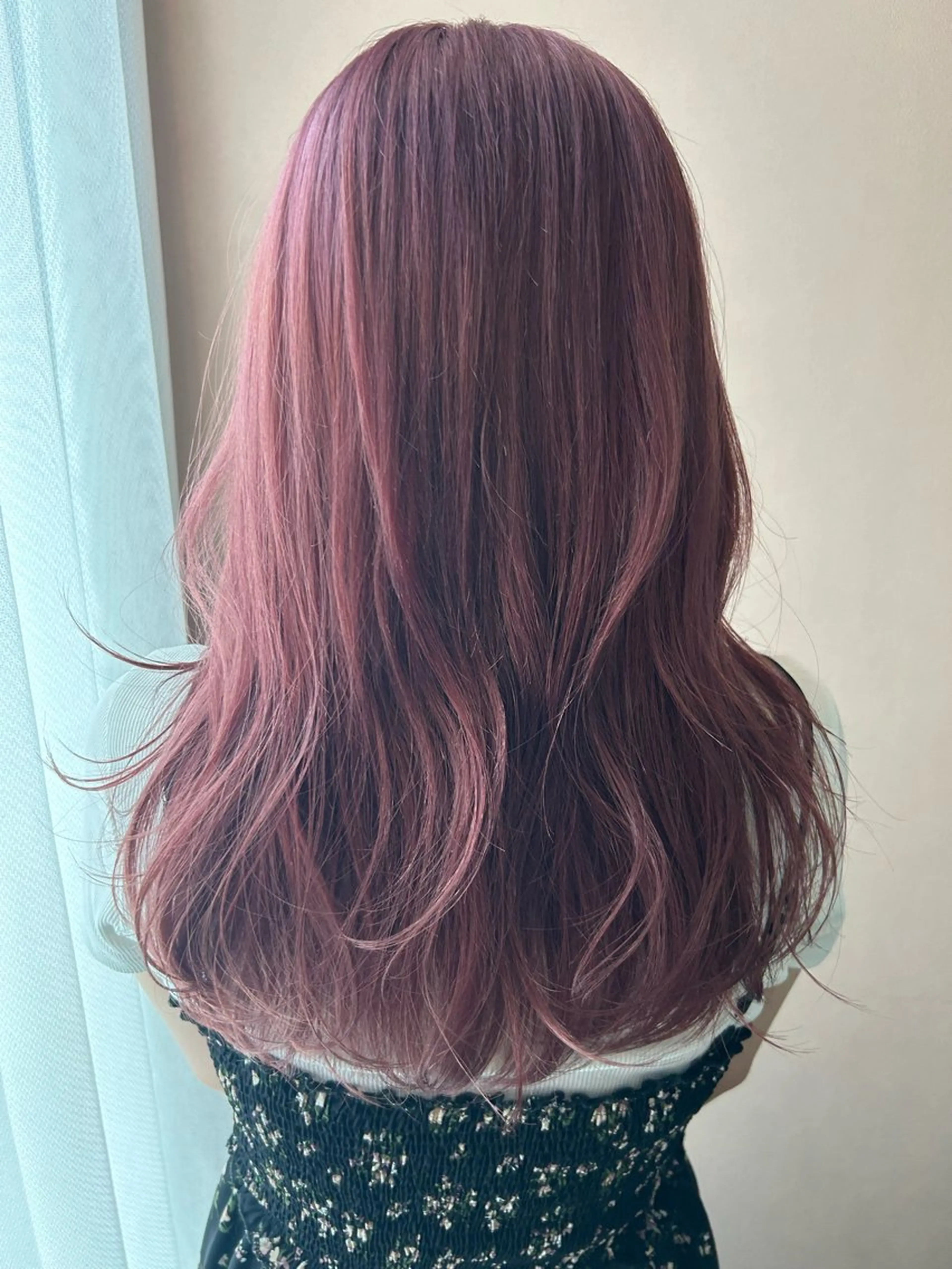 ロング カラー ブリーチ ラベンダーカラー ピンクカラー ピンクラベンダー hub hair レイヤー/透明感のヘアスタイル