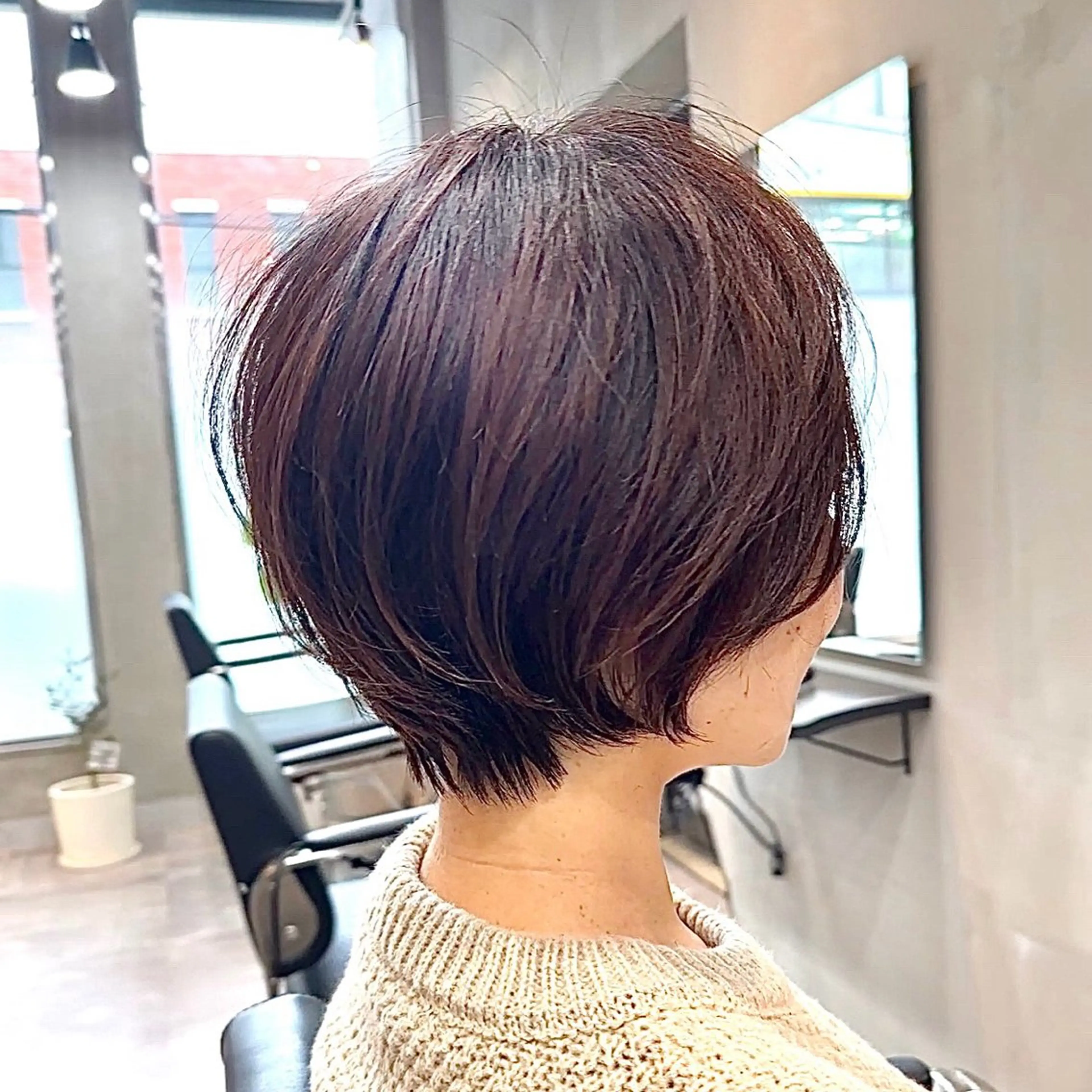 ショート ace 梅田所属・ツヤ髪レイヤー/ 顔まわり/kokiのヘアスタイル