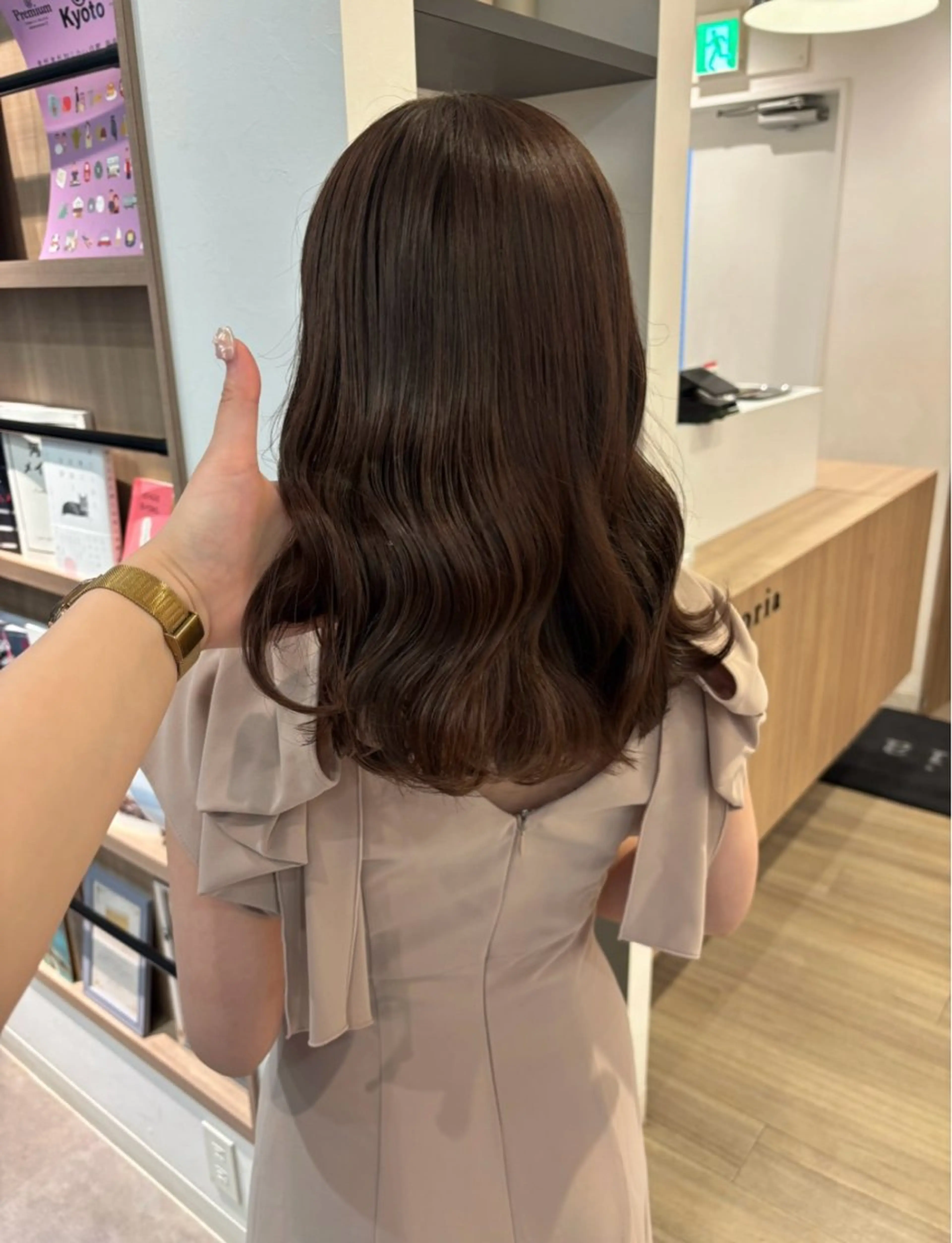 ミディアム 髪質改善 ヘアカラー トリートメント モテ髪‎🫧赤み消し カラー表参道きょうこのヘアスタイル