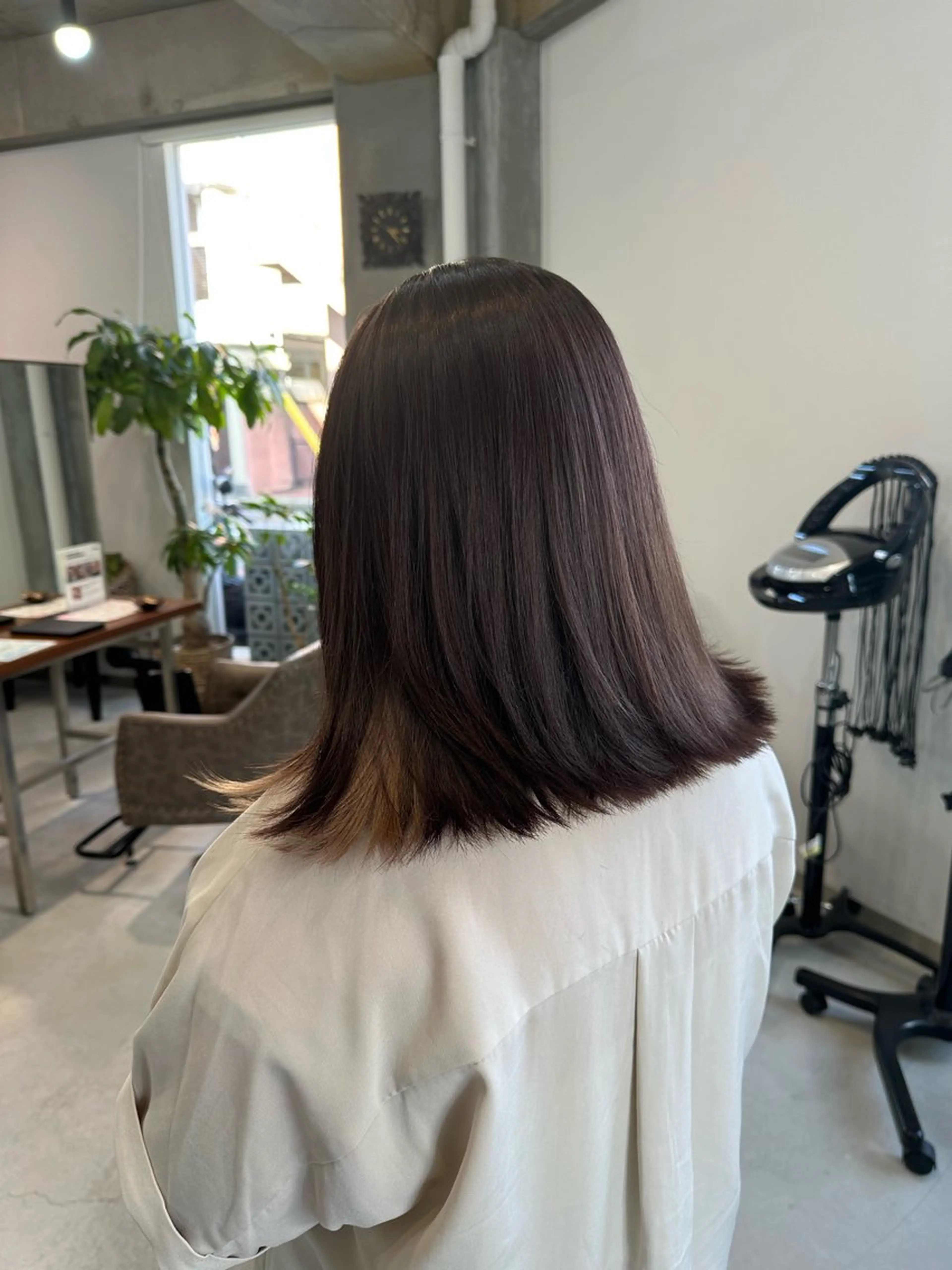 ミディアム カラー パープルカラー カット ヘアカラー トリートメント カイリ /レイヤーカットのヘアスタイル