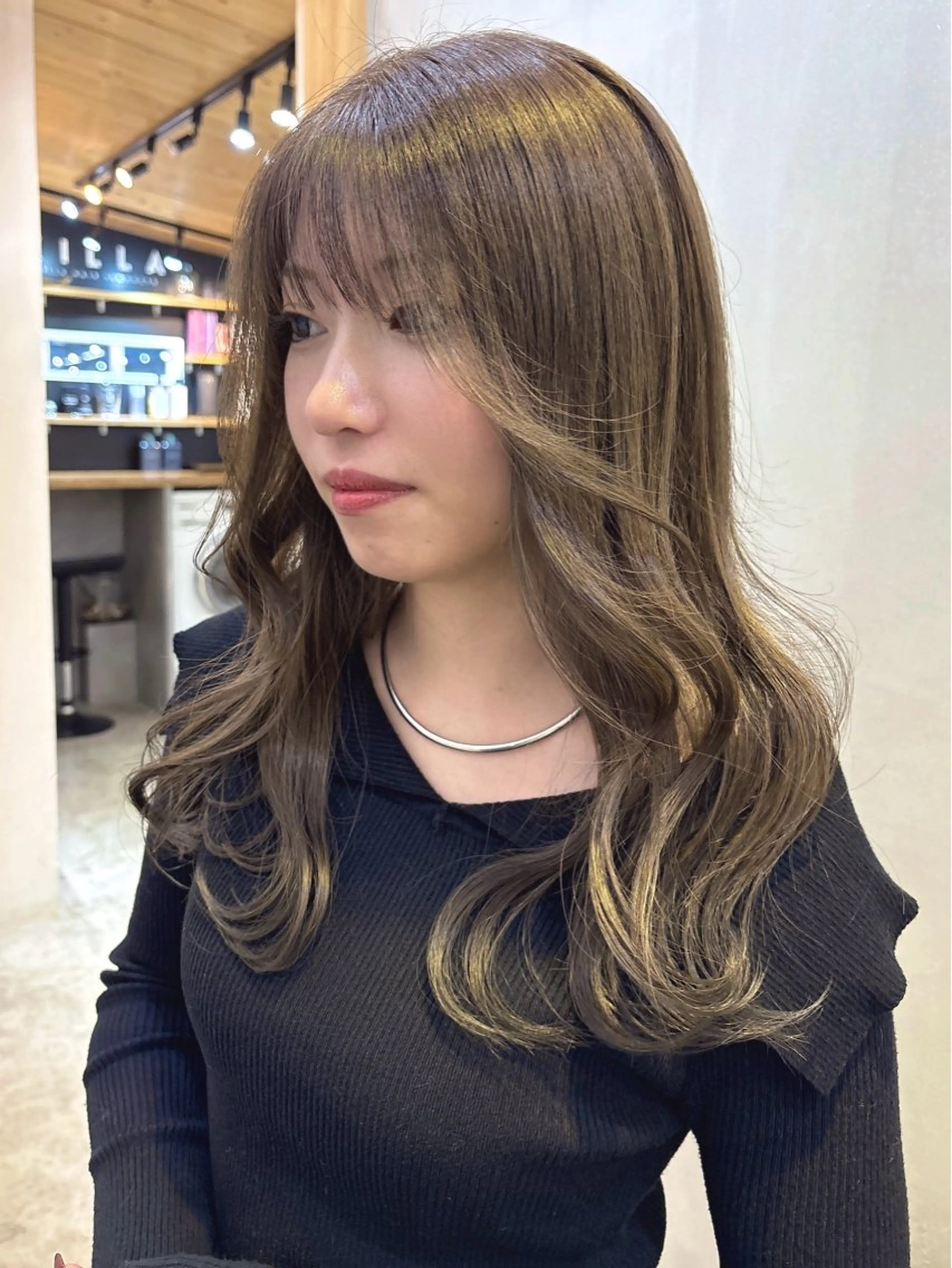 セミロング カラー ヘアカラー 🫐寒色系カラー 🫐ヤマナカリリカのヘアスタイル