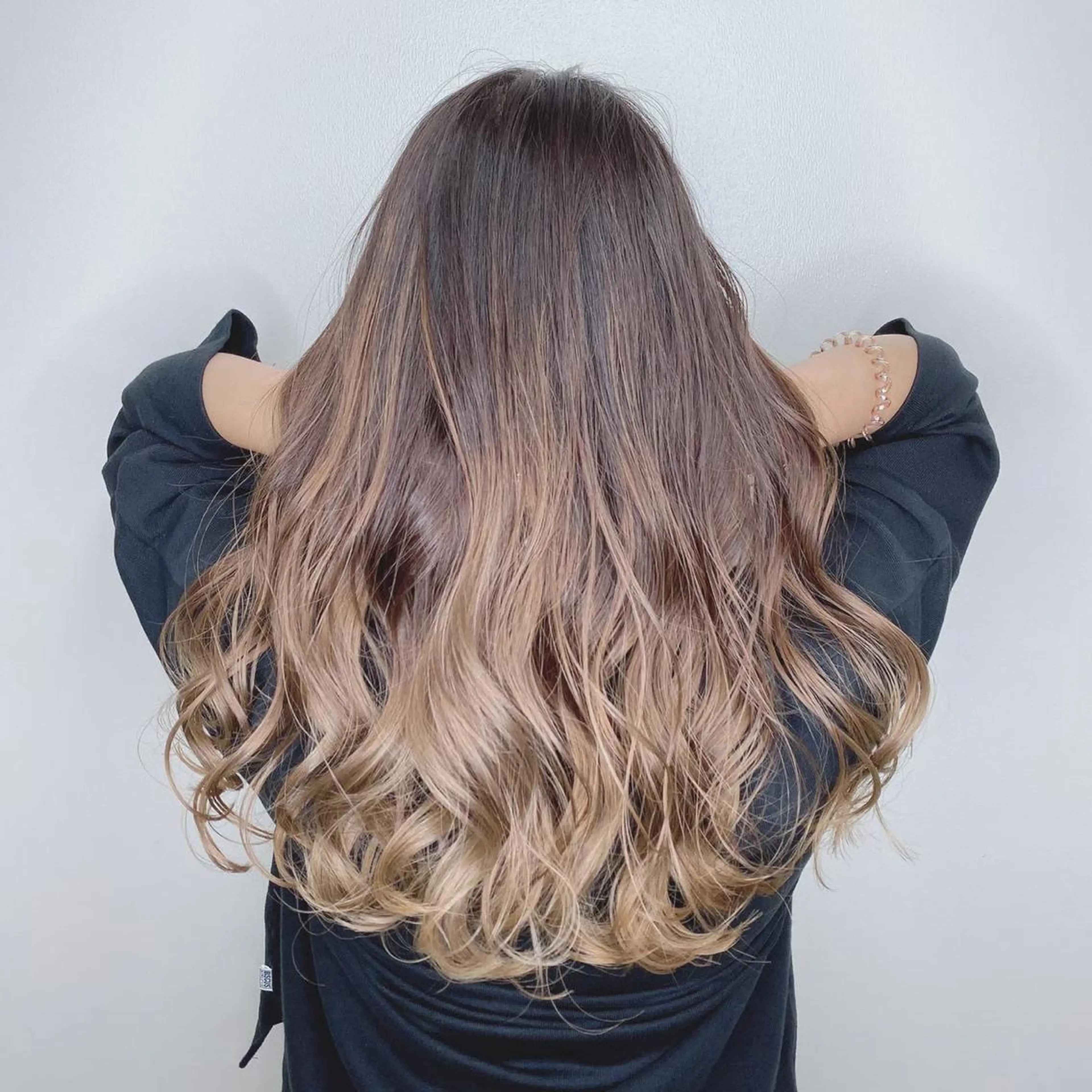 ヘアアレンジ 韓国風くびれヘア/ 小顔レイヤー🧿小林のヘアスタイル