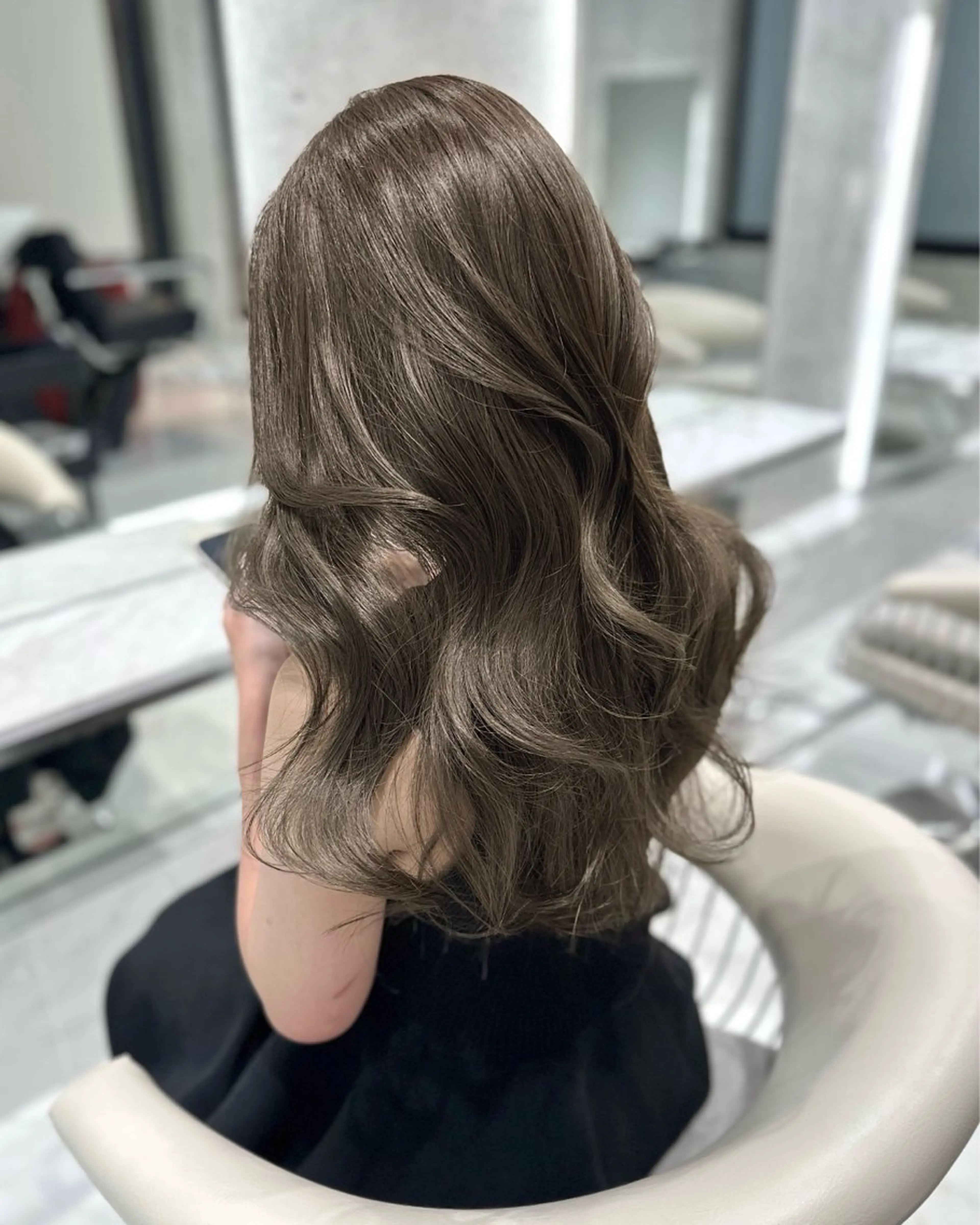 セミロング カラー ✨上品レディーなヘア スタイルへ✨髙木諒也のヘアスタイル