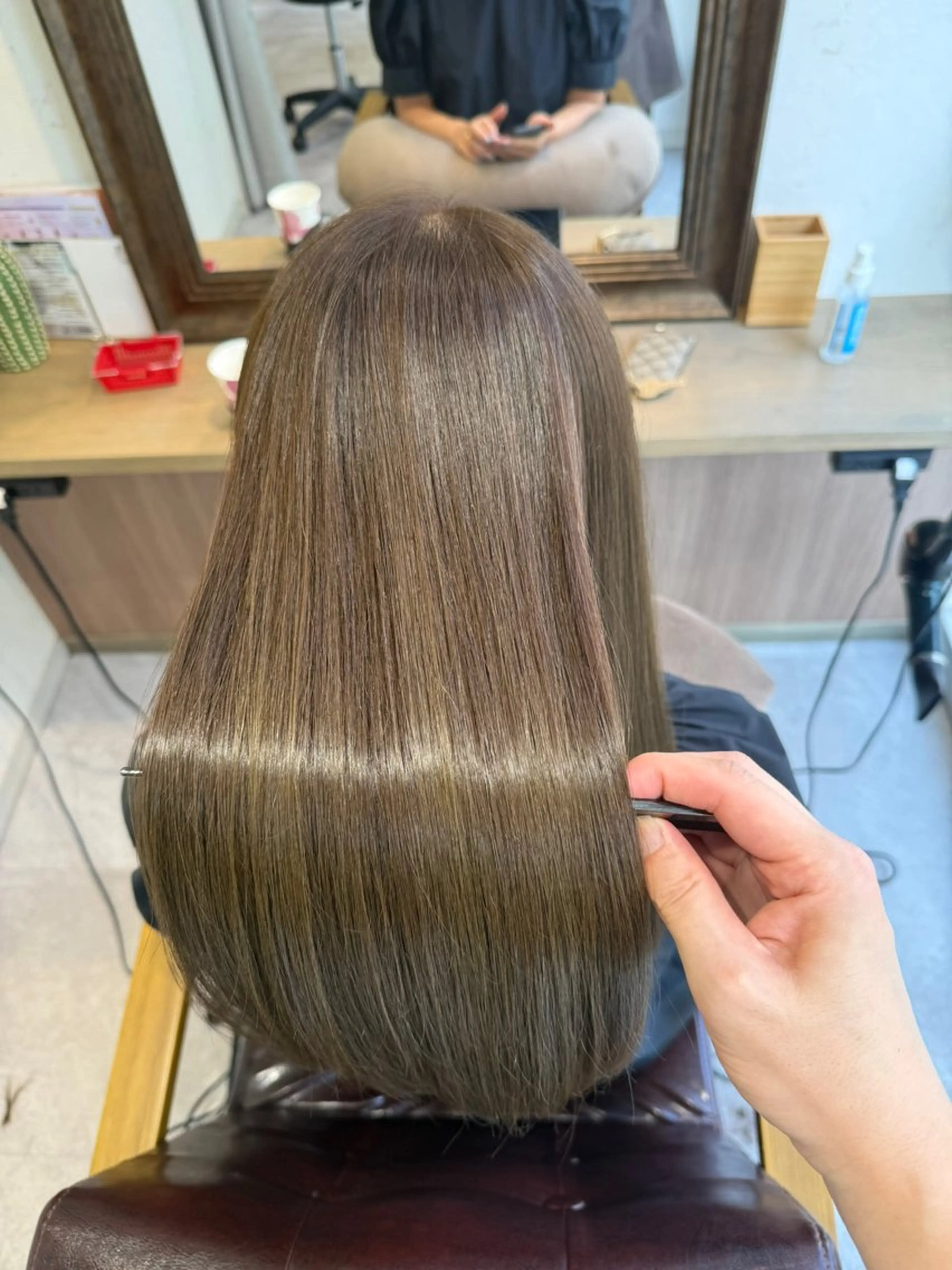 ミディアム カット ヘアカラー トリートメント youres センター南所属・センター南 SEIJIのヘアスタイル