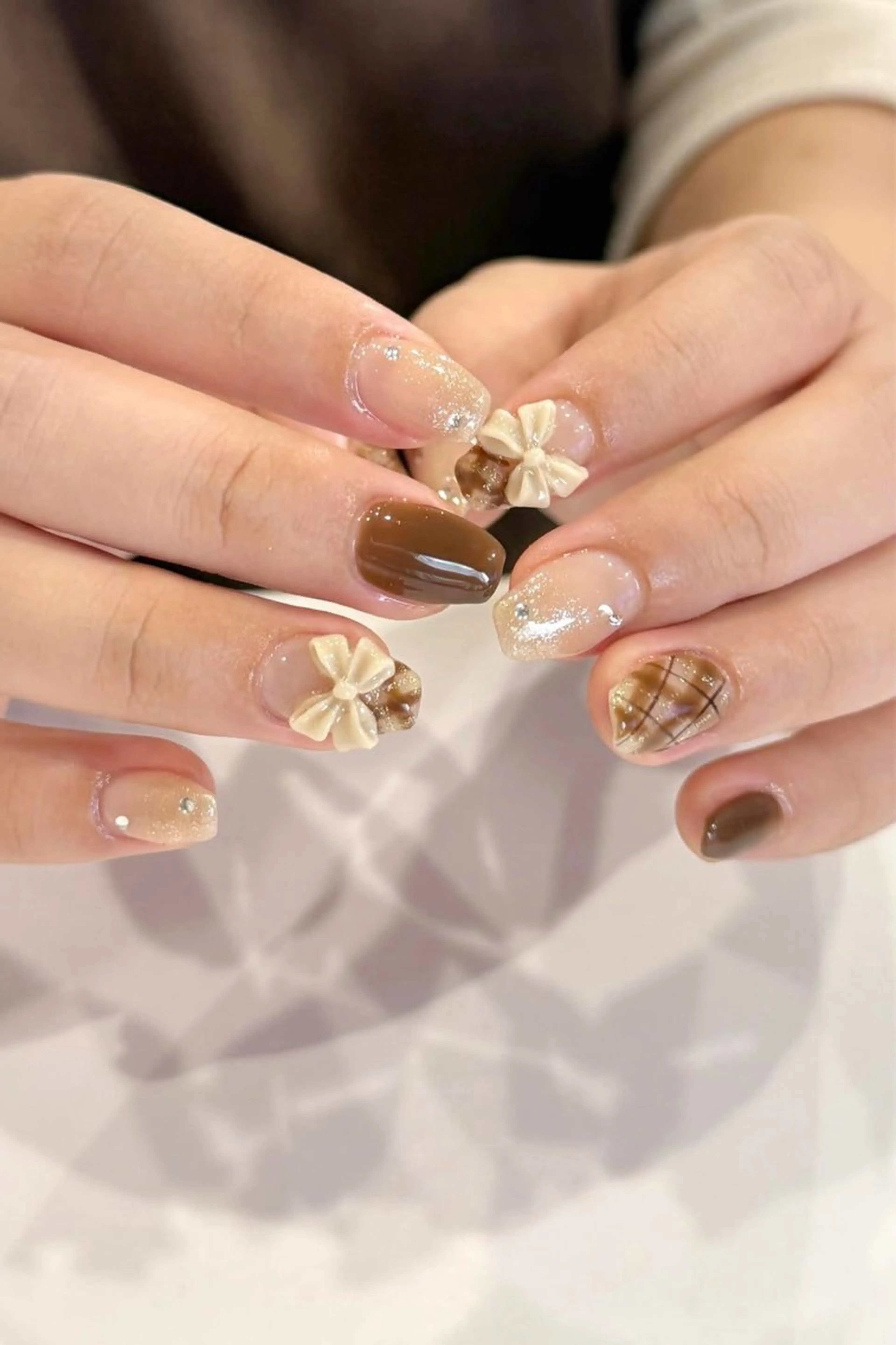 ネイル アートネイル ブラウン 長さ出し ジェルネイル マグネットネイル KIM キムのネイルデザイン