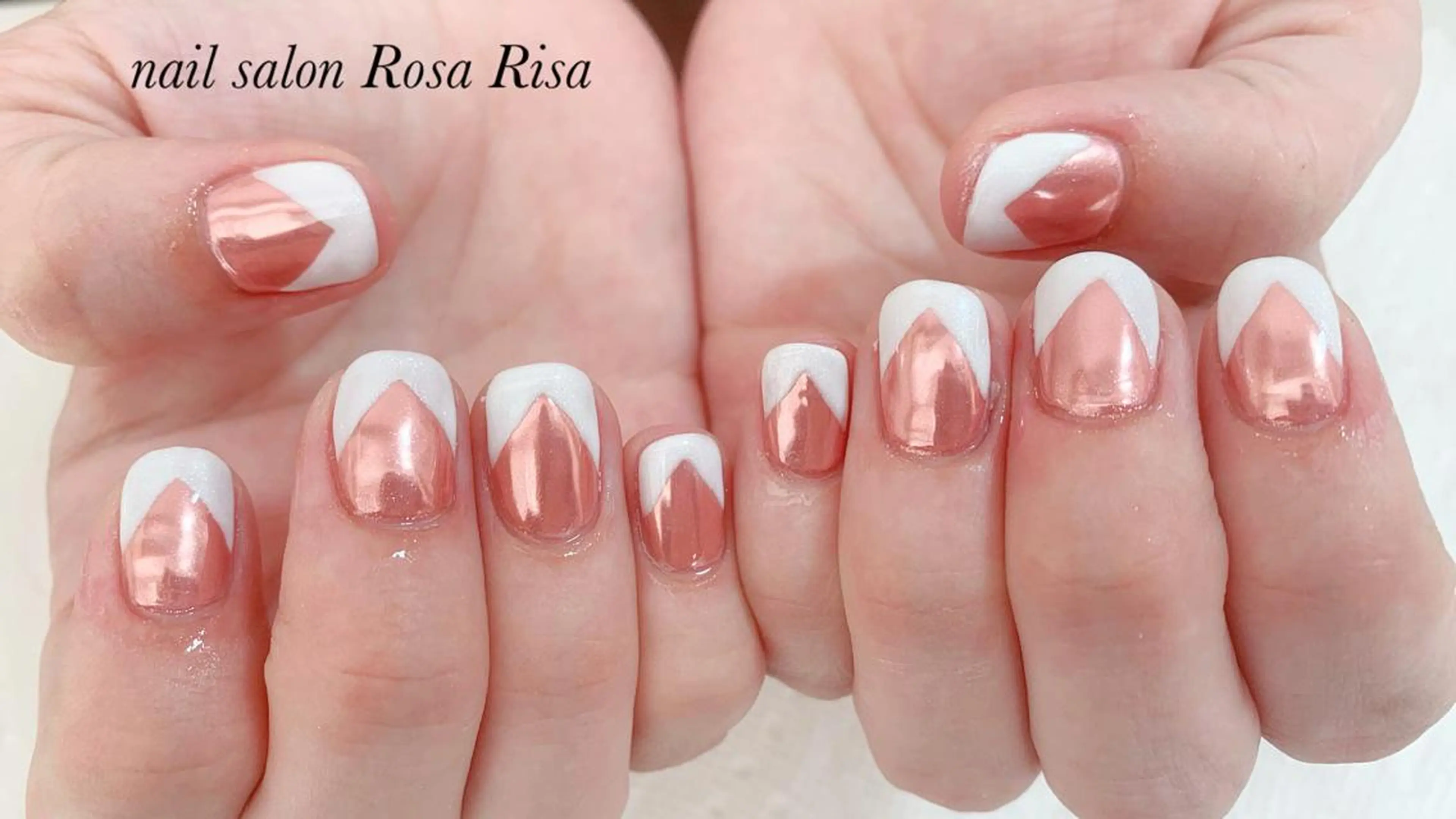 ショート ネイル フレンチネイル ミラーネイル ピンク ネイルスタジオ シェイクユアハンズのネイルデザイン