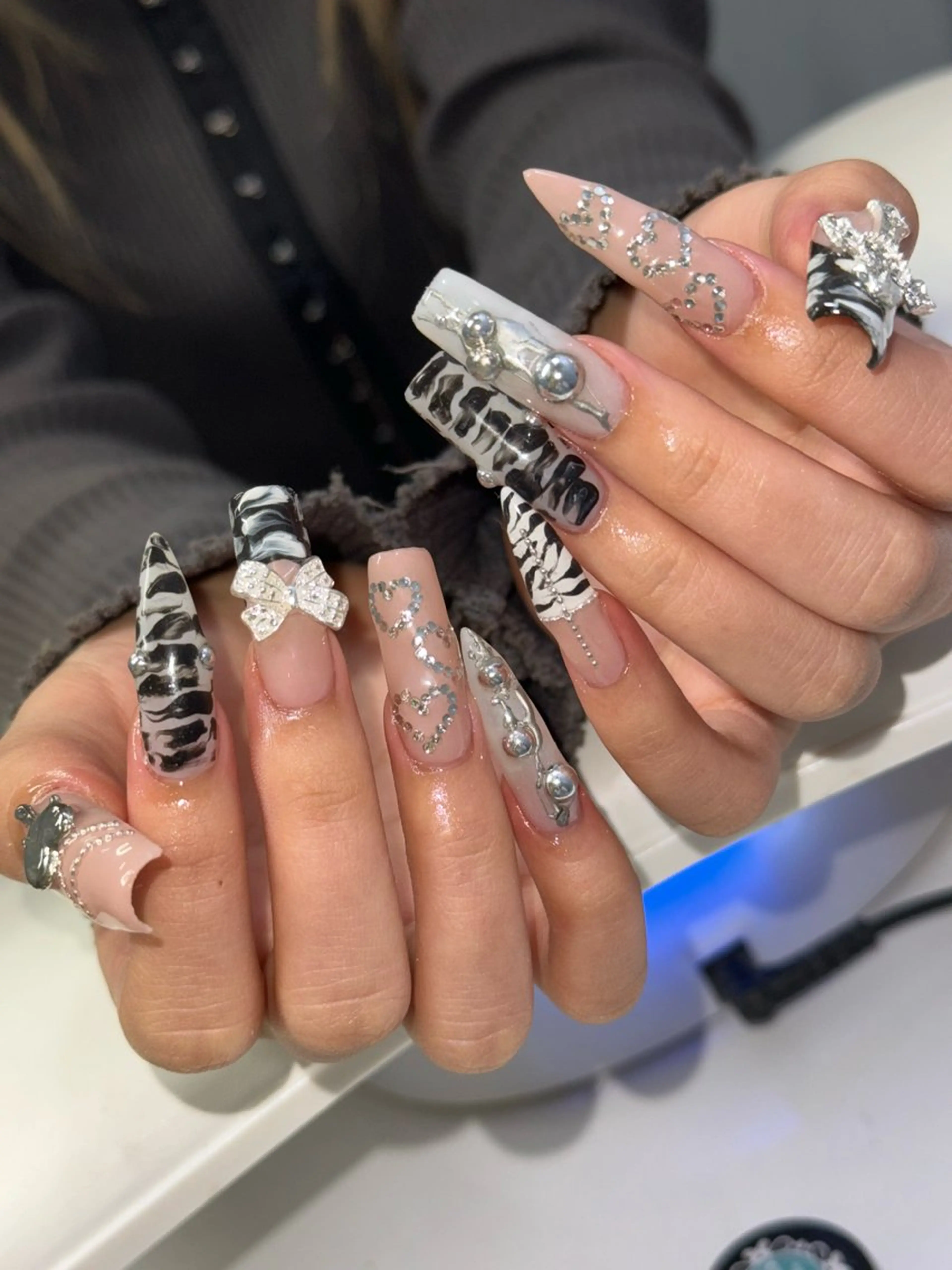 ネイル ハンドネイル Nail Salon L'arc所属・💊大阪/心斎橋 moni🧠のネイルデザイン