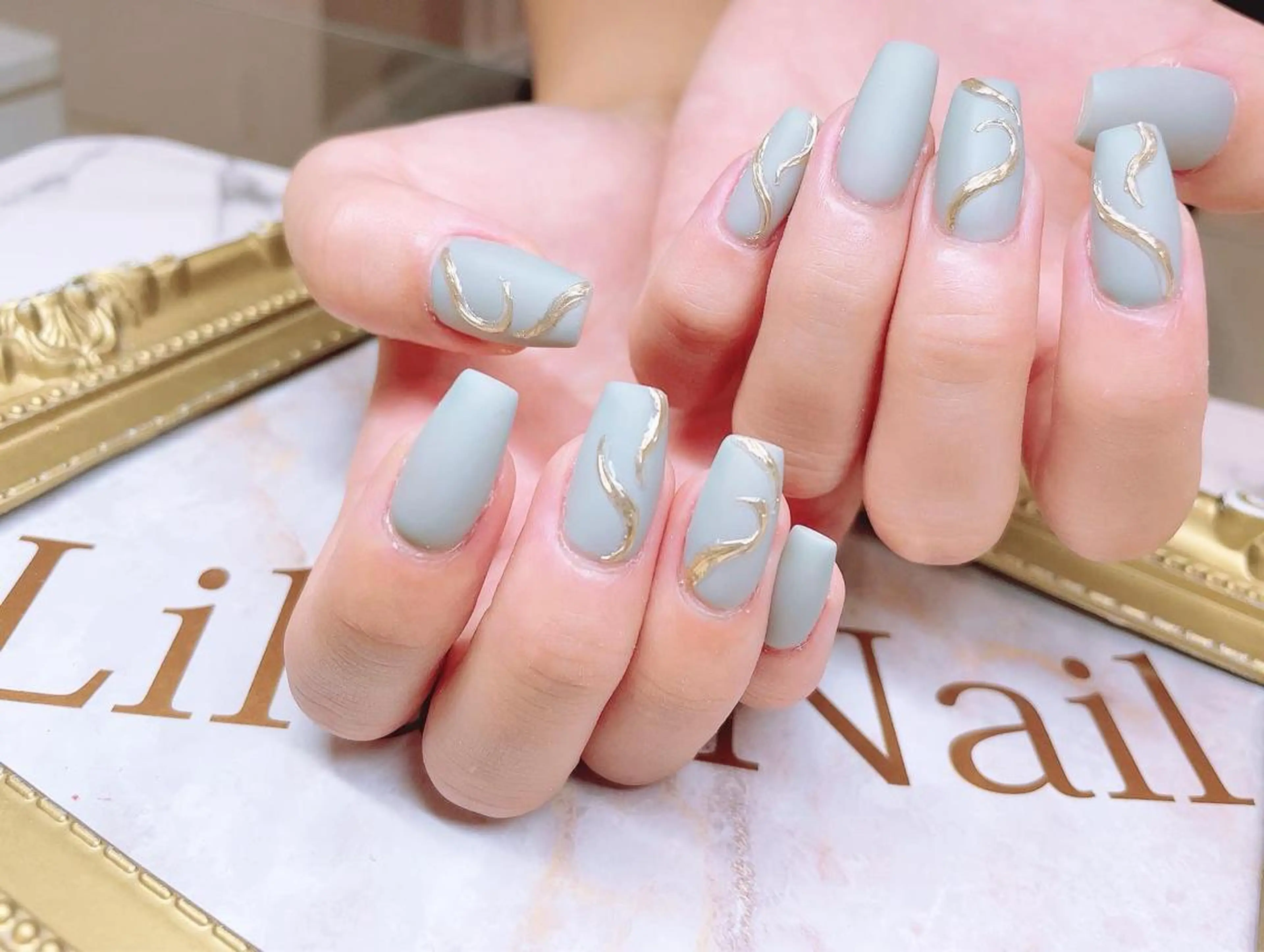 ネイル アニマル柄 ジェルネイル グラデーション ハードジェル キラキラネイル Lilas Nailのネイルデザイン