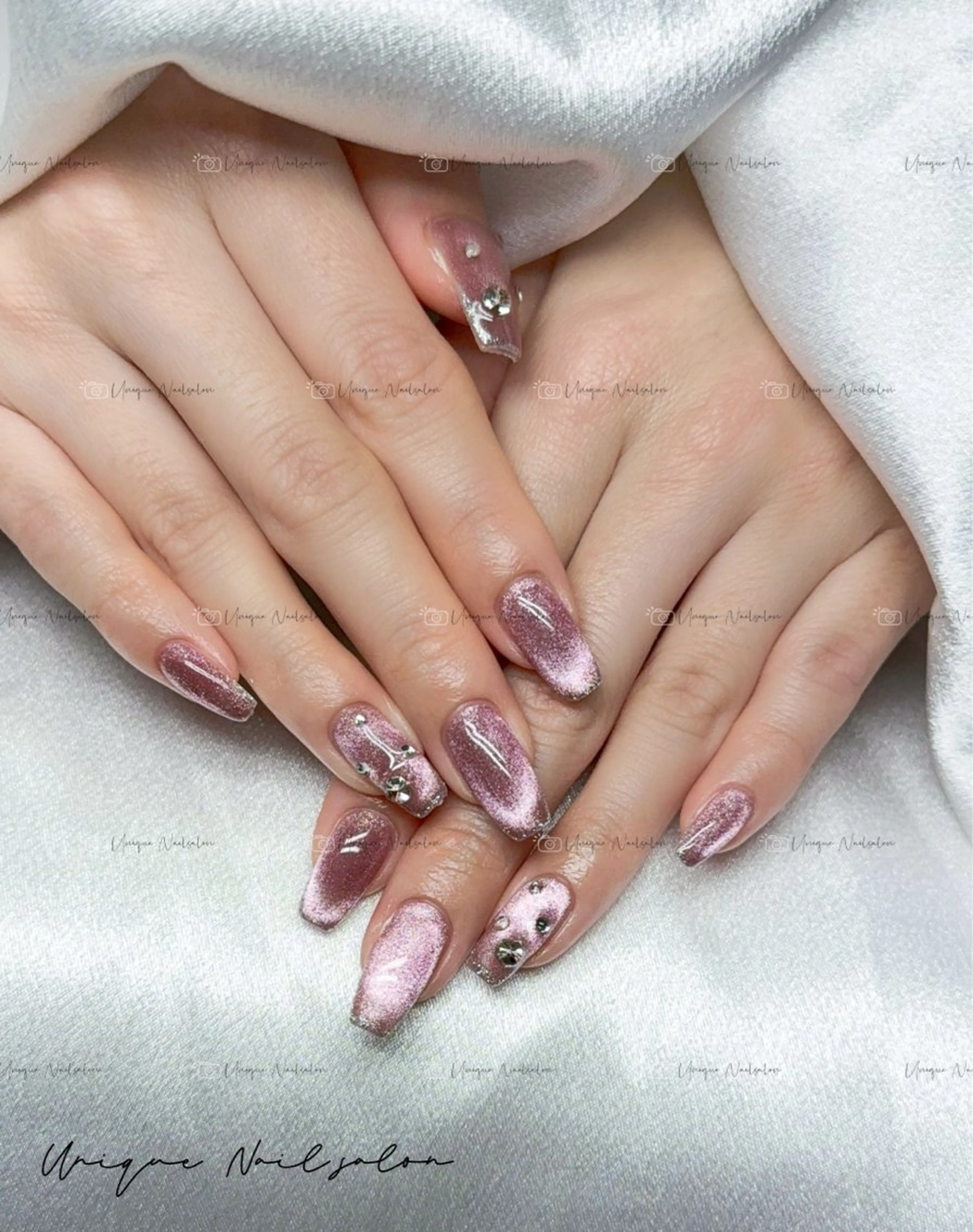 ネイル UniqueNail 長さだし専門店のネイルデザイン