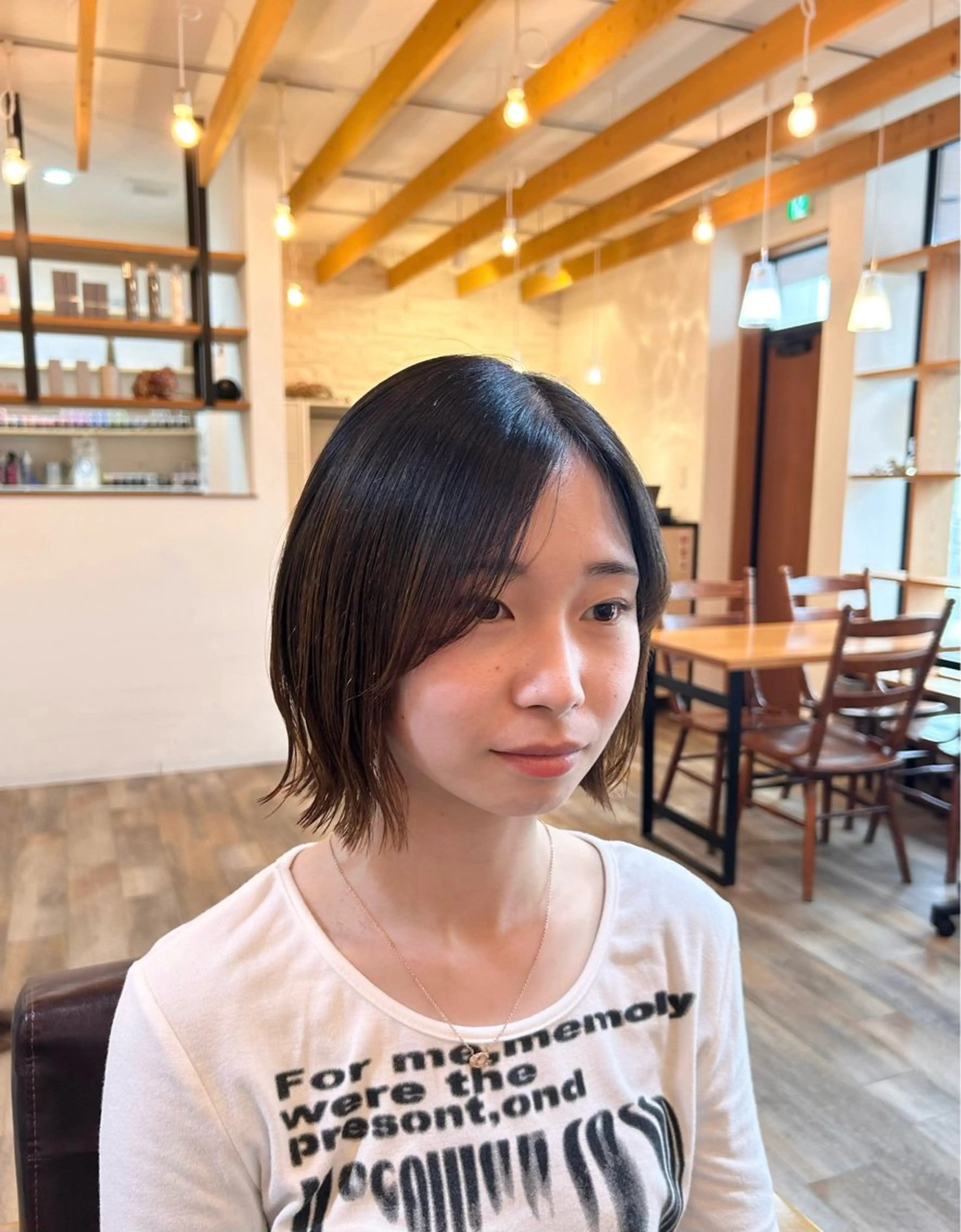 ショート 切りっぱなしボブ ボブ レイヤーカット 小顔カット と とのヘアスタイル