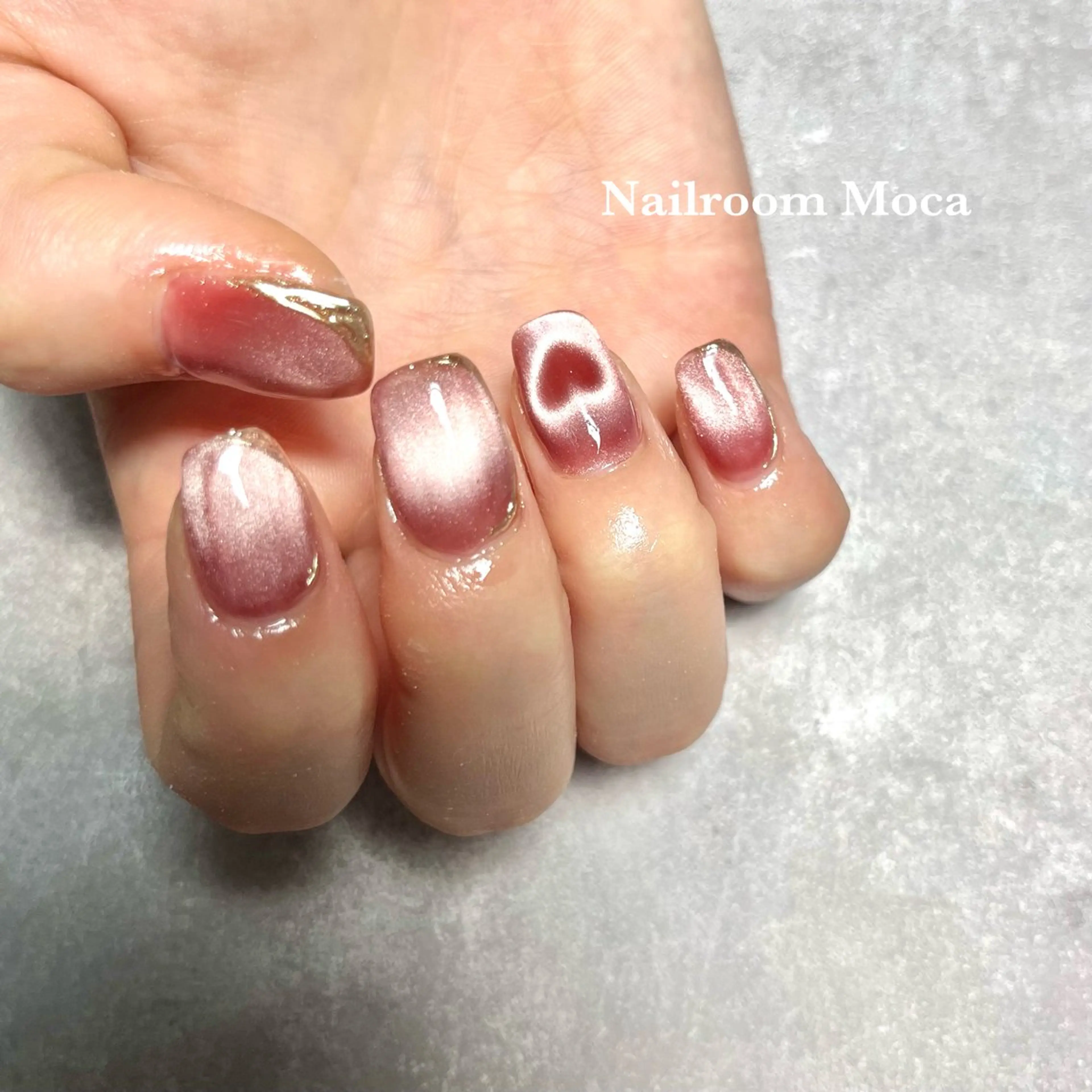 ネイル ハート マグネットネイル Nailroom Mocaのネイルデザイン
