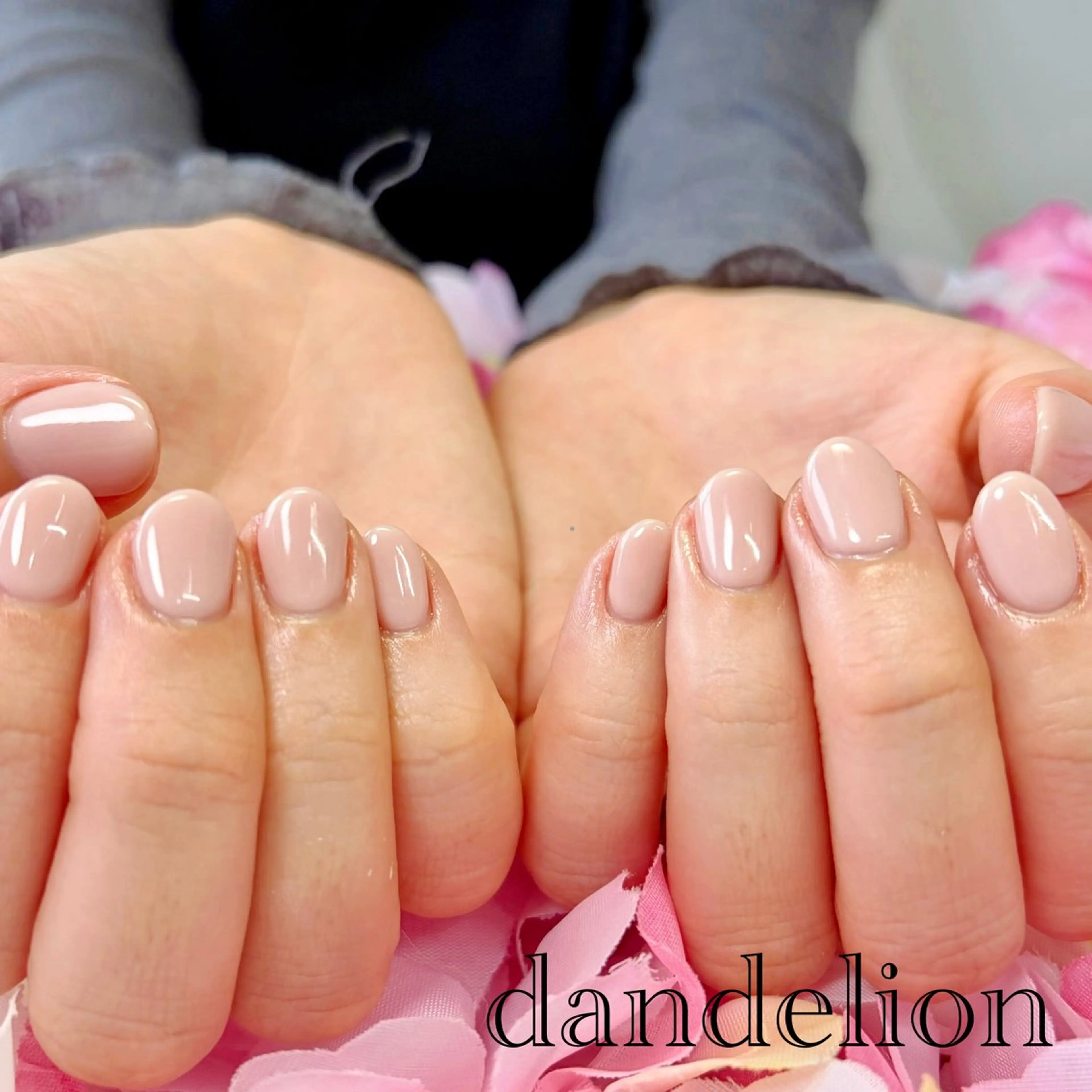 ネイル ハンドネイル ハンドケア dandelion ダンデライオンのネイルデザイン