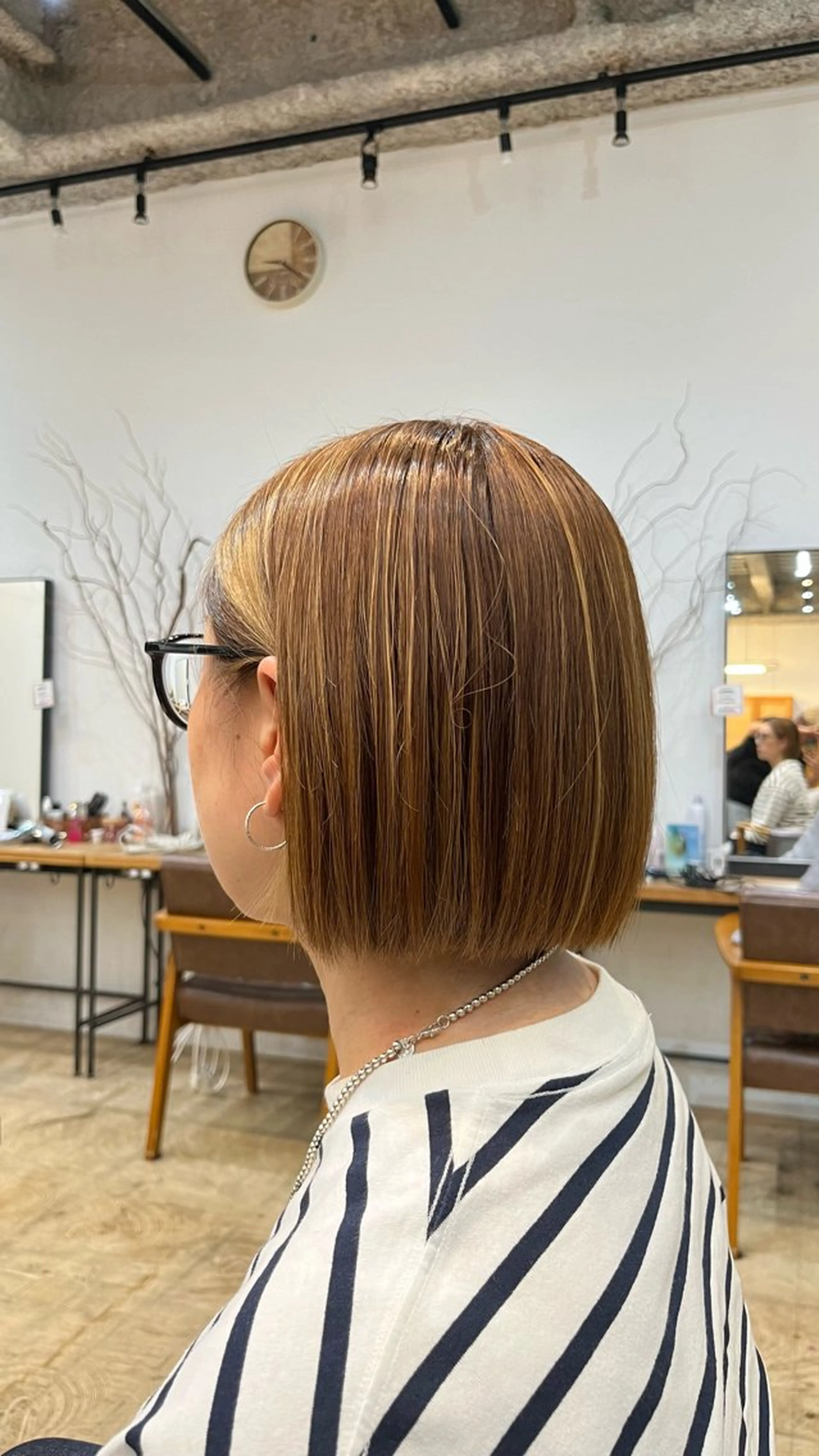 ショート 岡野 豪のヘアスタイル