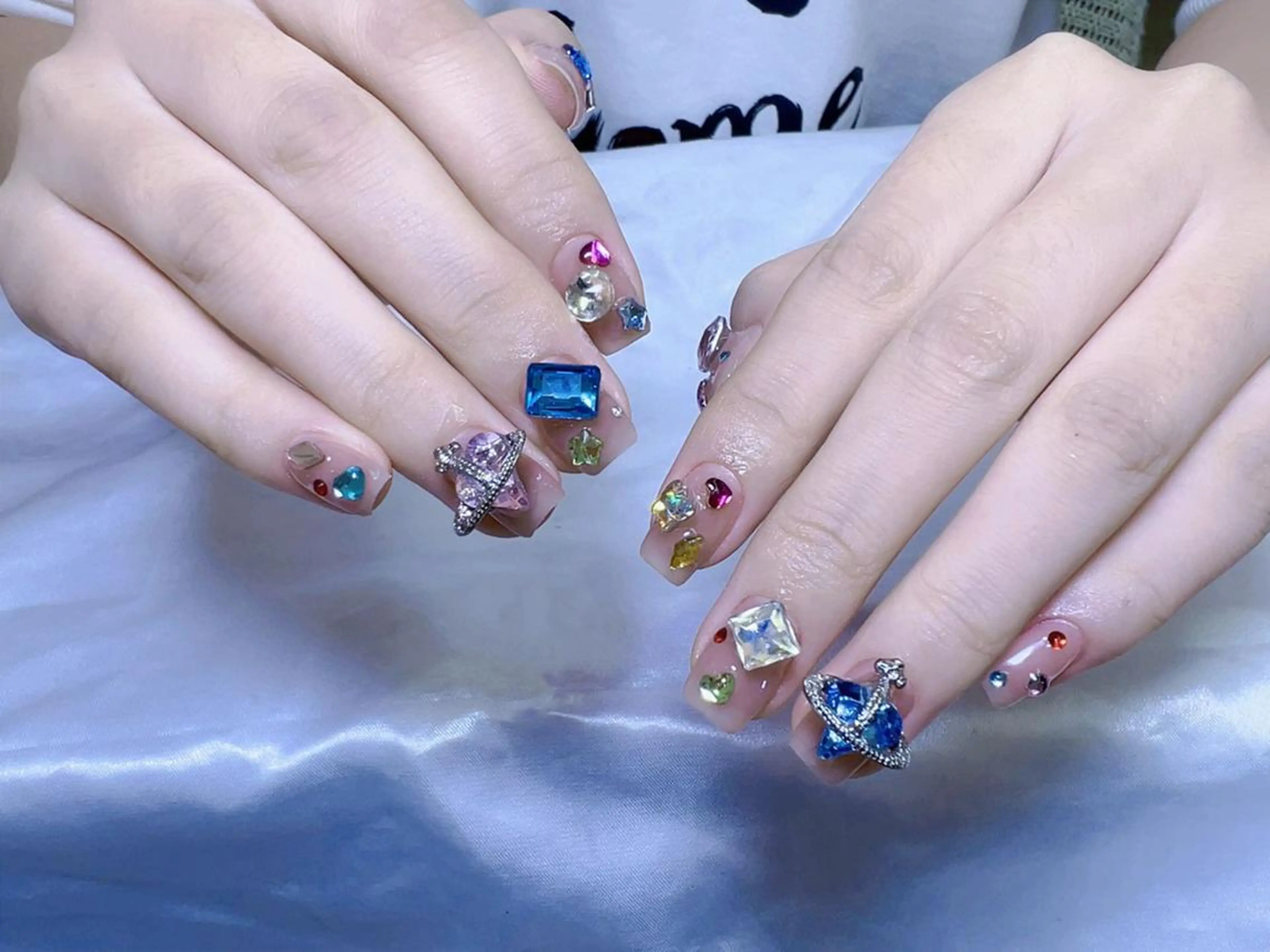 ネイル VIVIAN リサのネイルデザイン