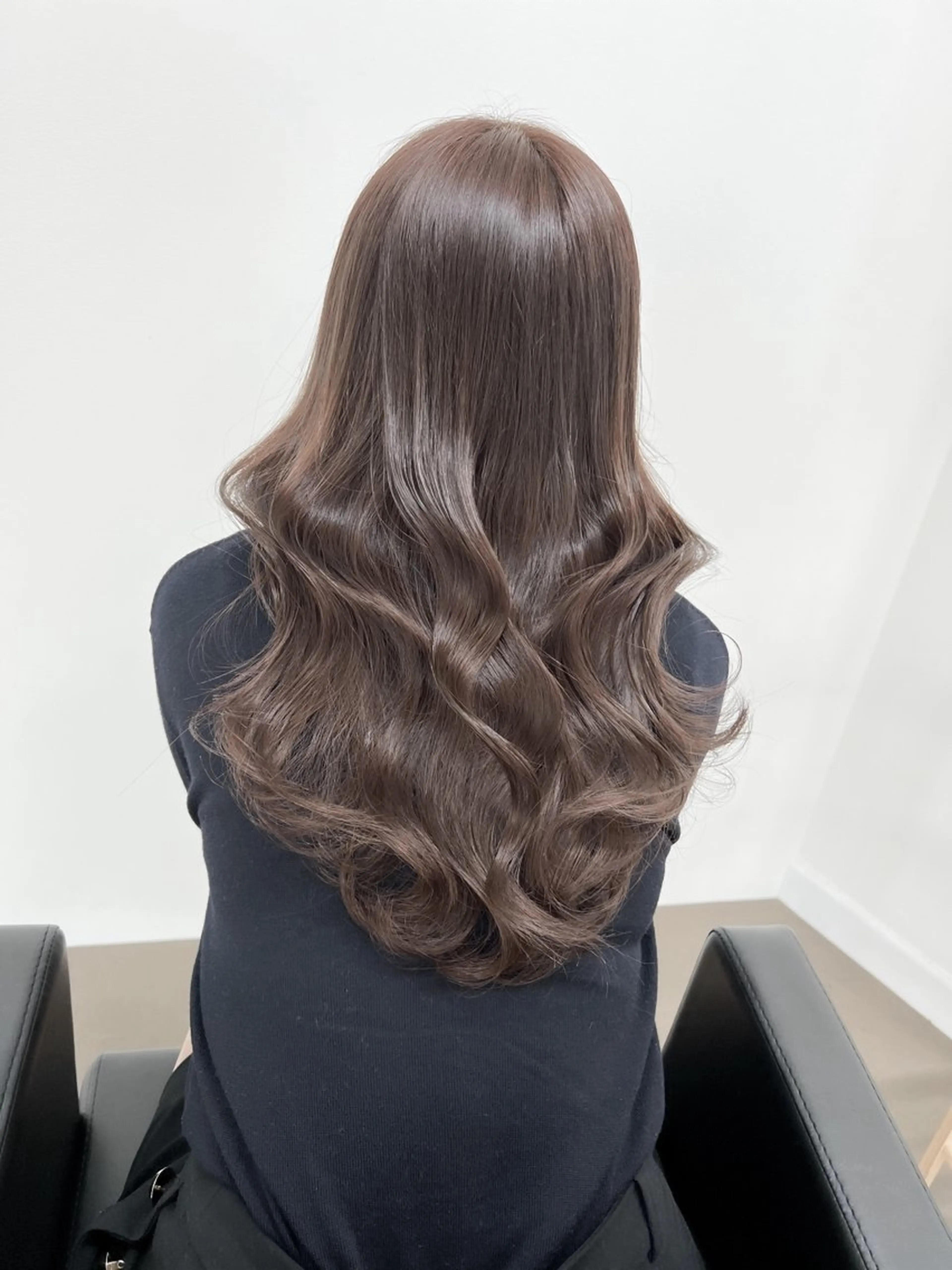 ロング カラー ベージュカラー 透明感カラー ラベンダーカラー ラベンダーベージュ 神戸ボブ✂️ ioe三宮/田 伸佳のヘアスタイル