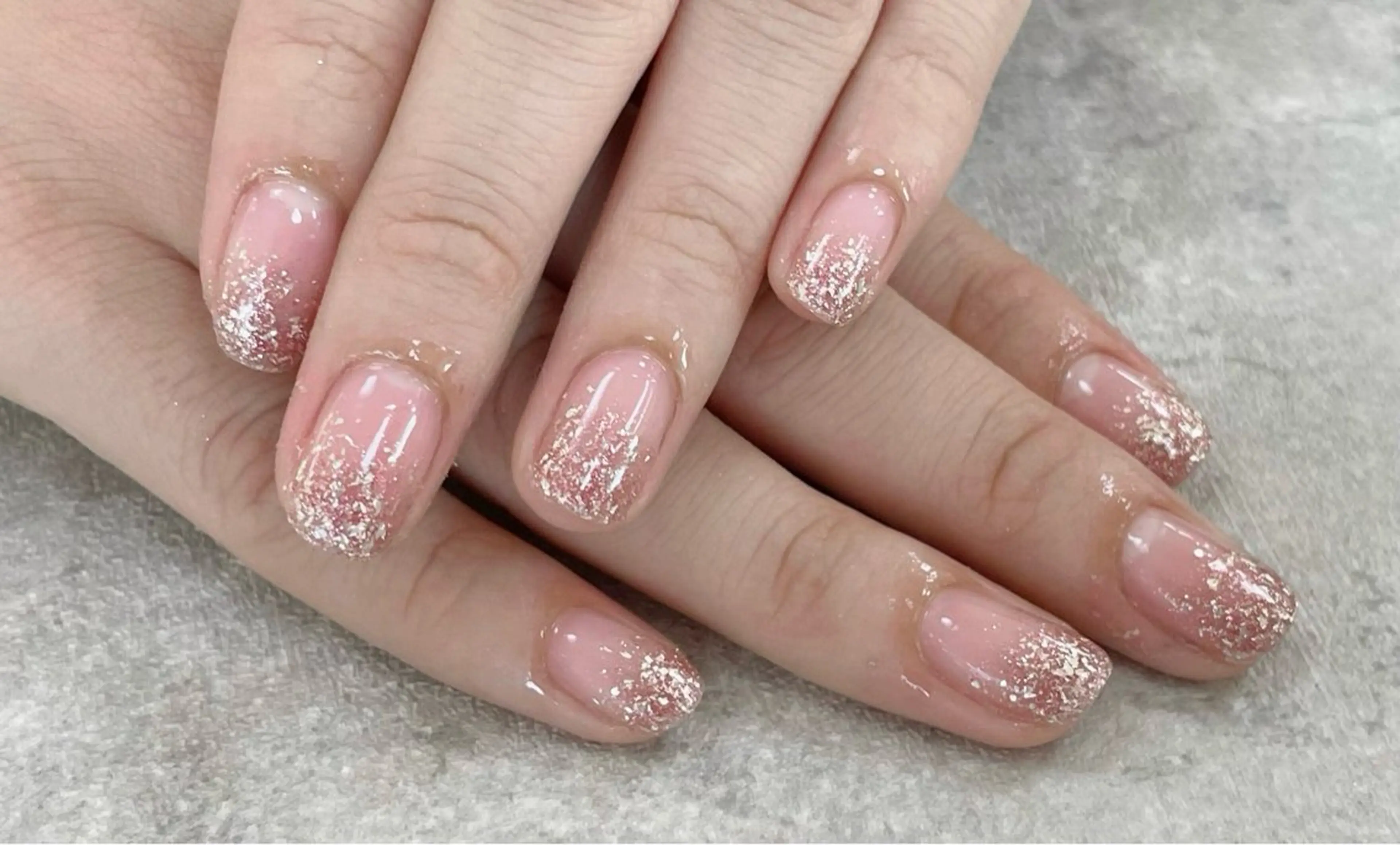 ネイル キラキラネイル ラメ(グリッター) ラメグラデーション ピンク clear yayoiのネイルデザイン