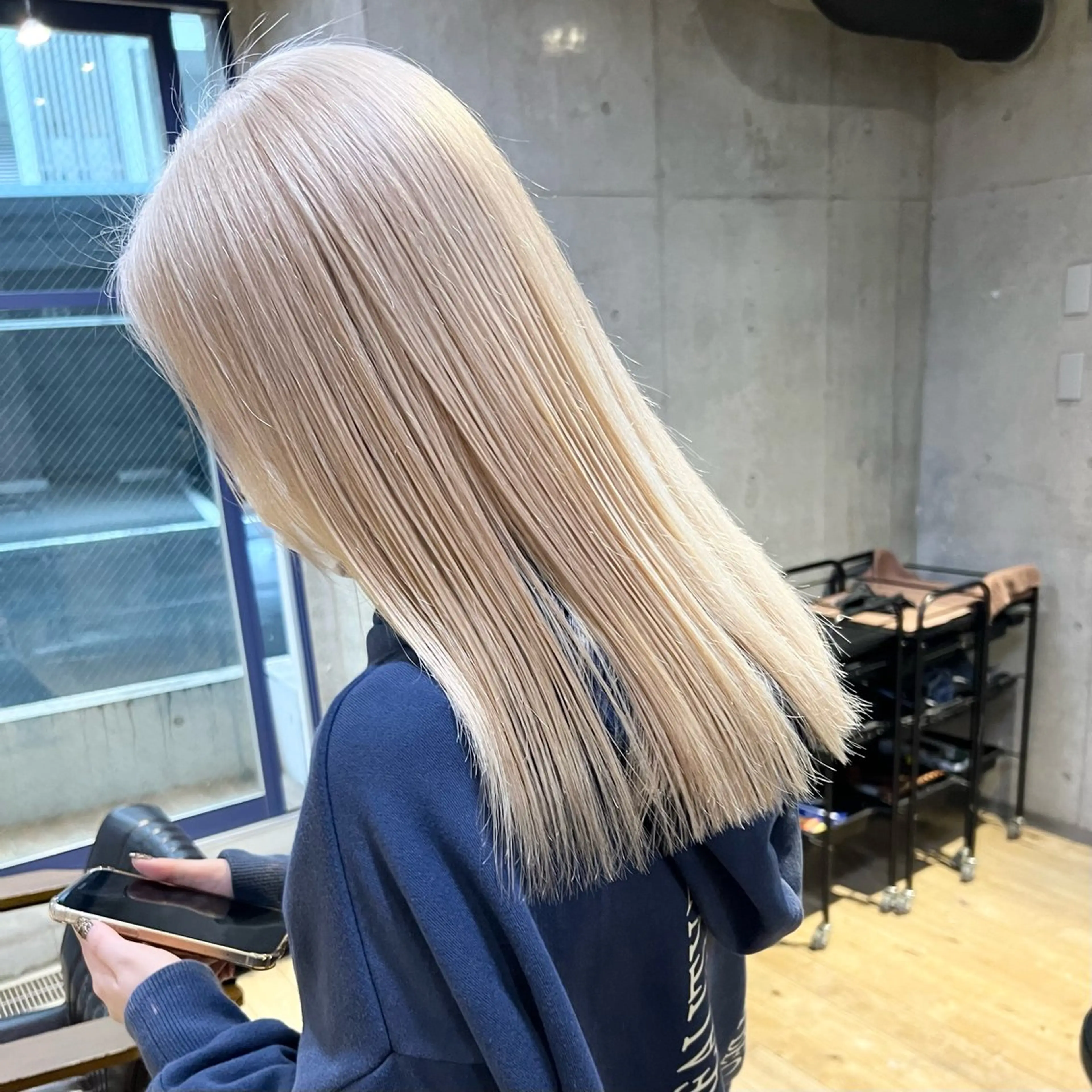 ミディアム ⭐️横浜ブリーチ特化 美容師 堤涼⭐️のヘアスタイル