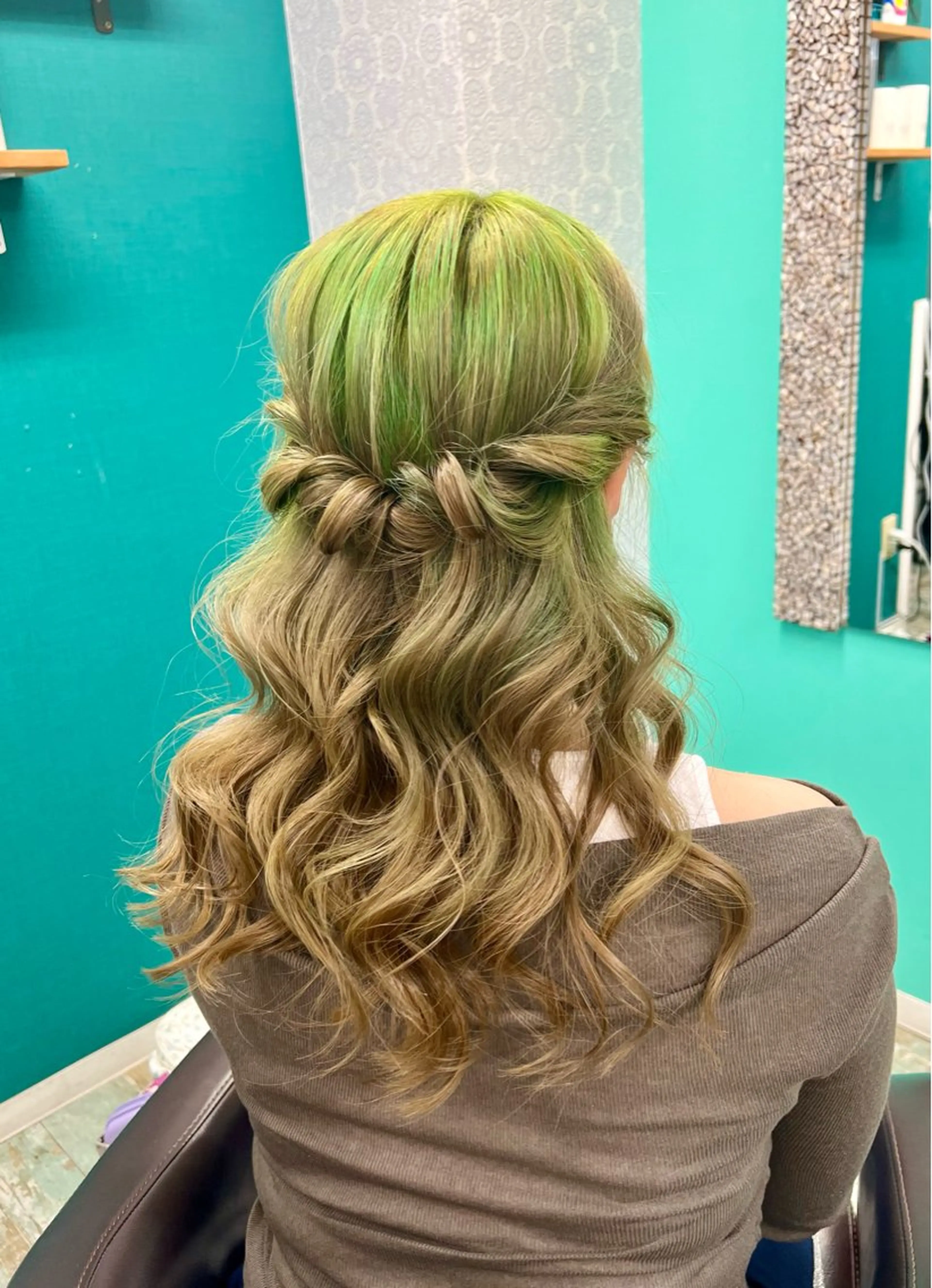 セミロング ヘアセット 田牧 みゆきのヘアスタイル