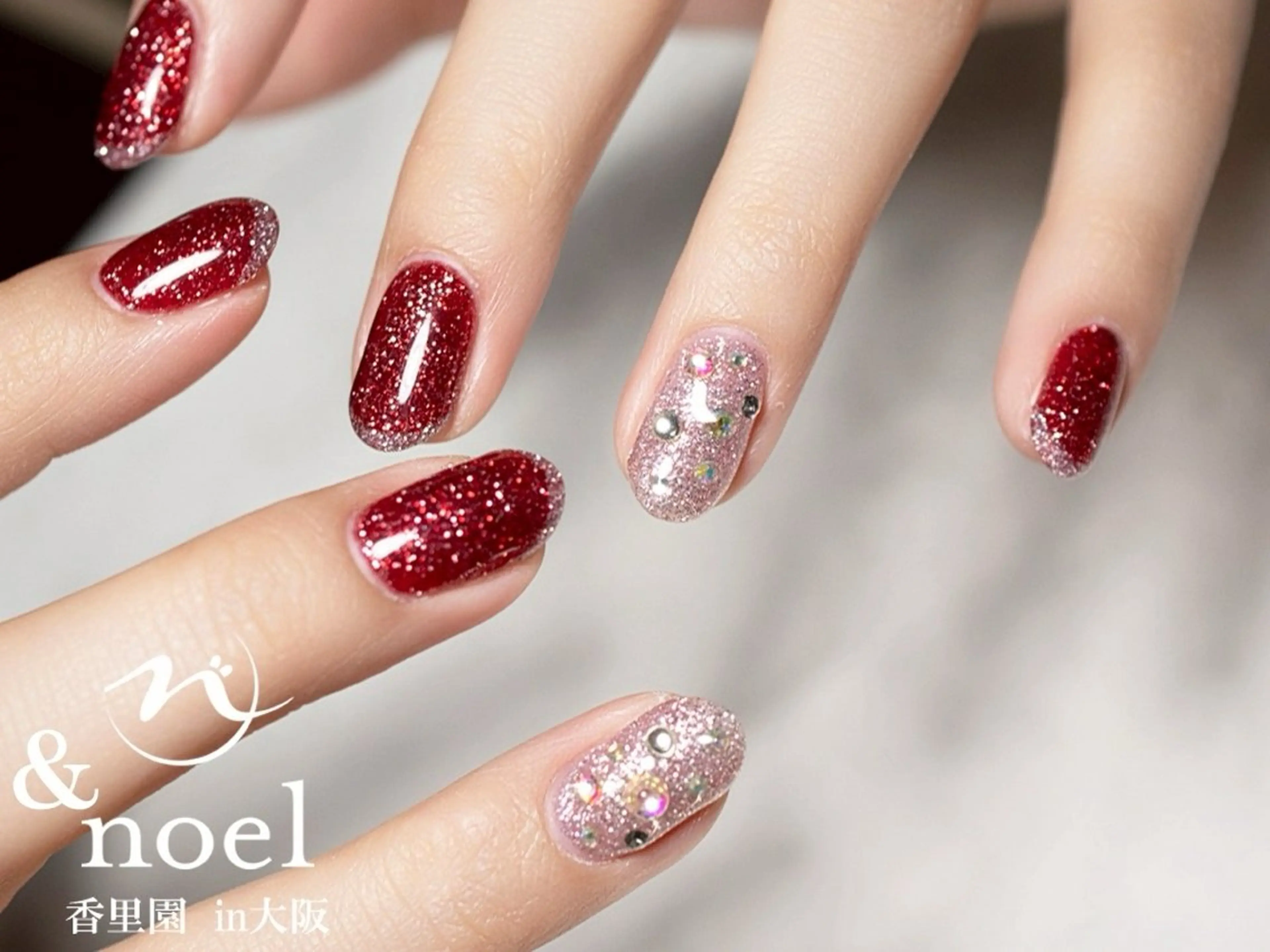 ネイル ボルドー フラッシュネイル キラキラネイル 冬ネイル クリスマス ハンドネイル Nailsalon ＆Noelのネイルデザイン