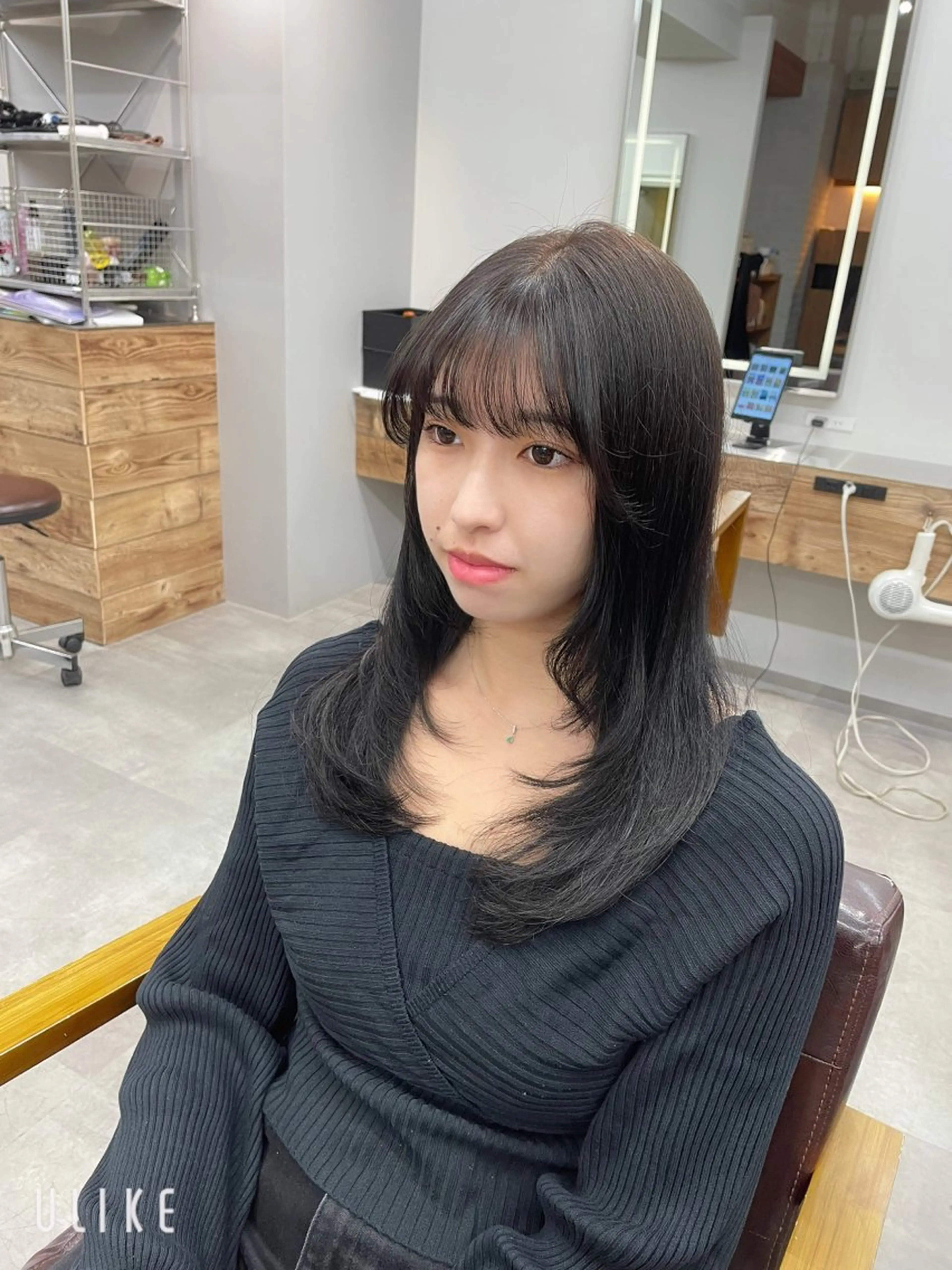 セミロング カット ヘアカラー little  横浜所属・🌷久保田 優🌷のヘアスタイル