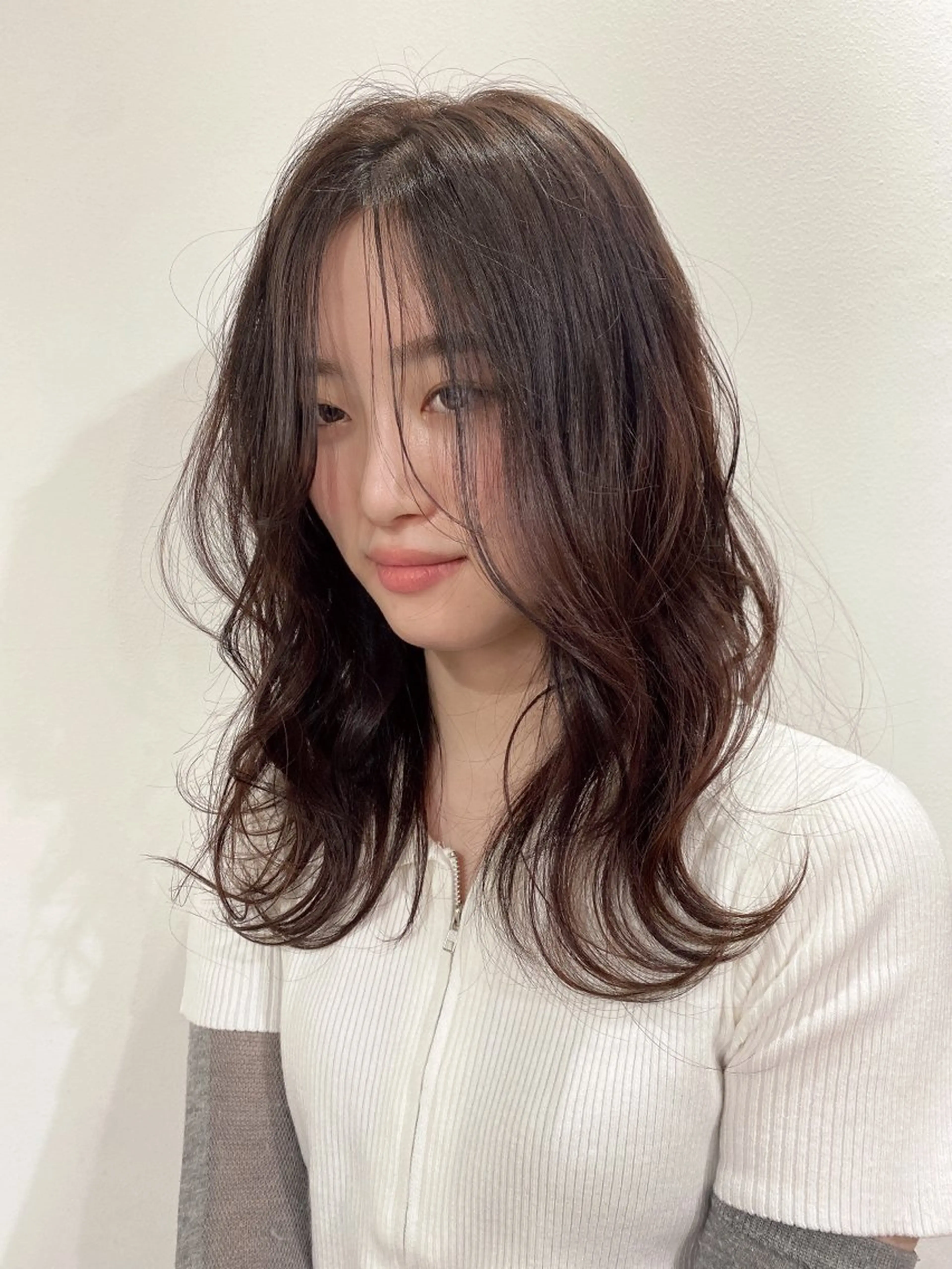 セミロング カラー merc.🌿✨ いとうりかのヘアスタイル