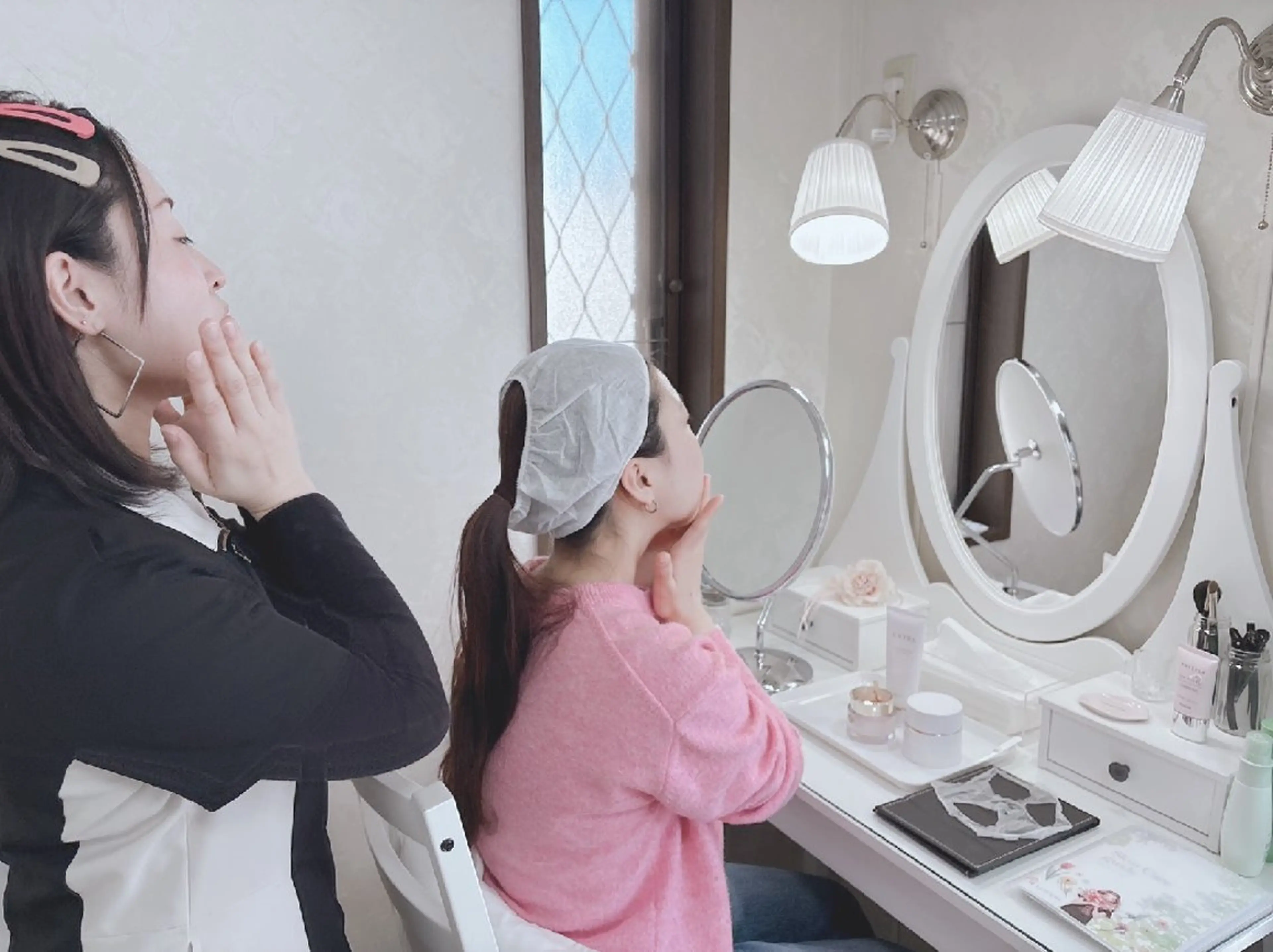 ホームケアアドバイス　 　　　 　   　        &クイックマッサージ 　　          ケアアイテム🎁の写真